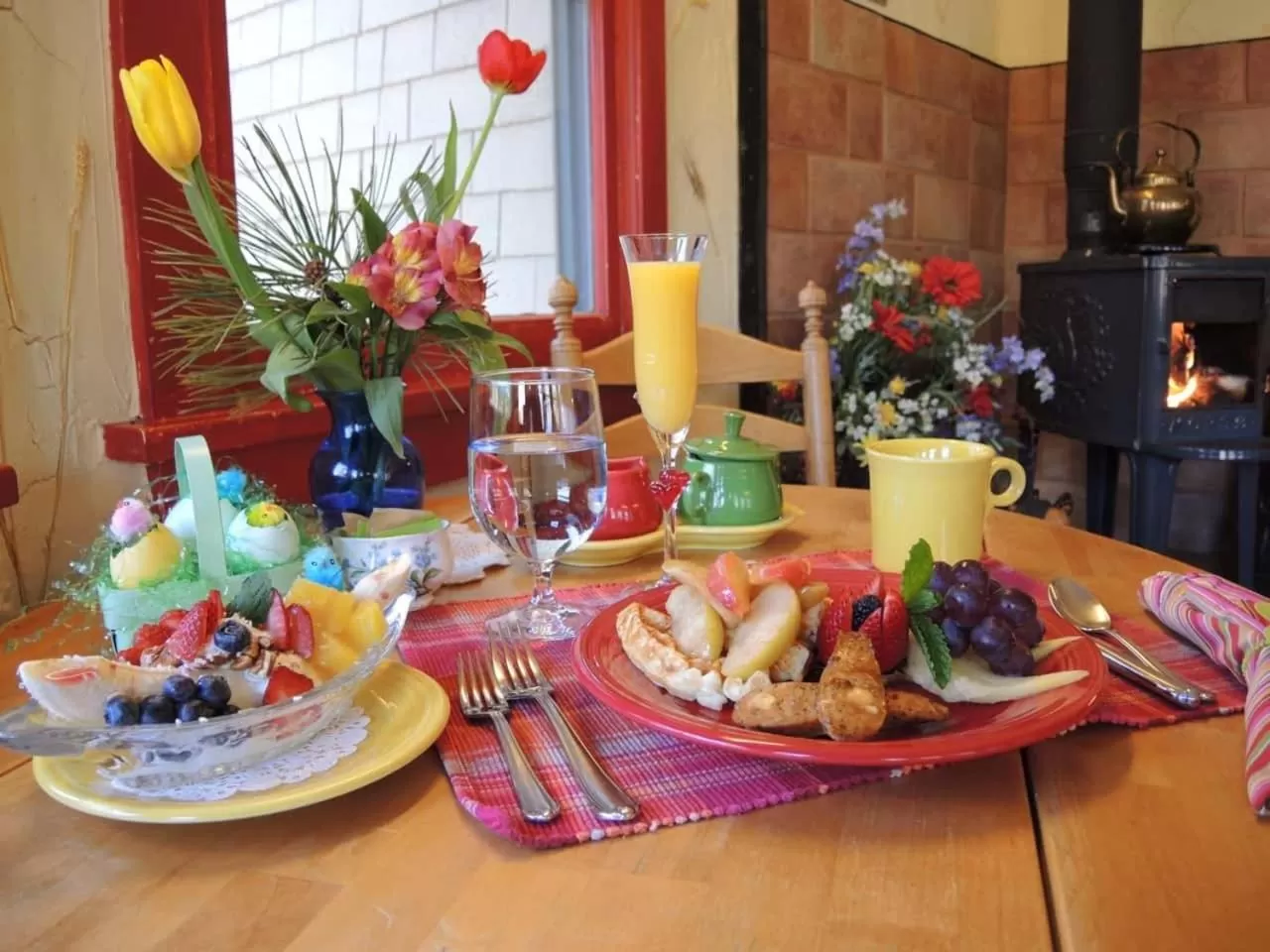 Breakfast in Riversong Inn Retreat