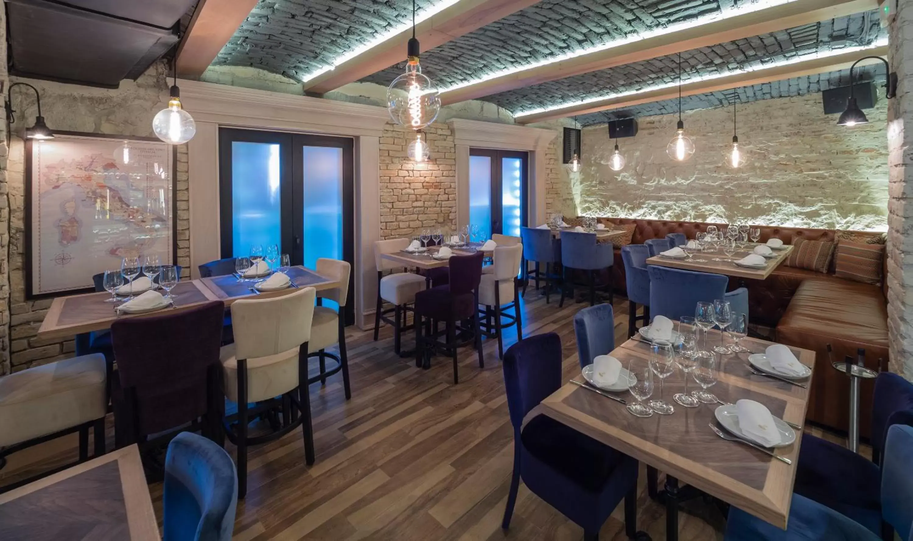 Food and drinks, Restaurant/Places to Eat in Garni Hotel Le Petit Piaf