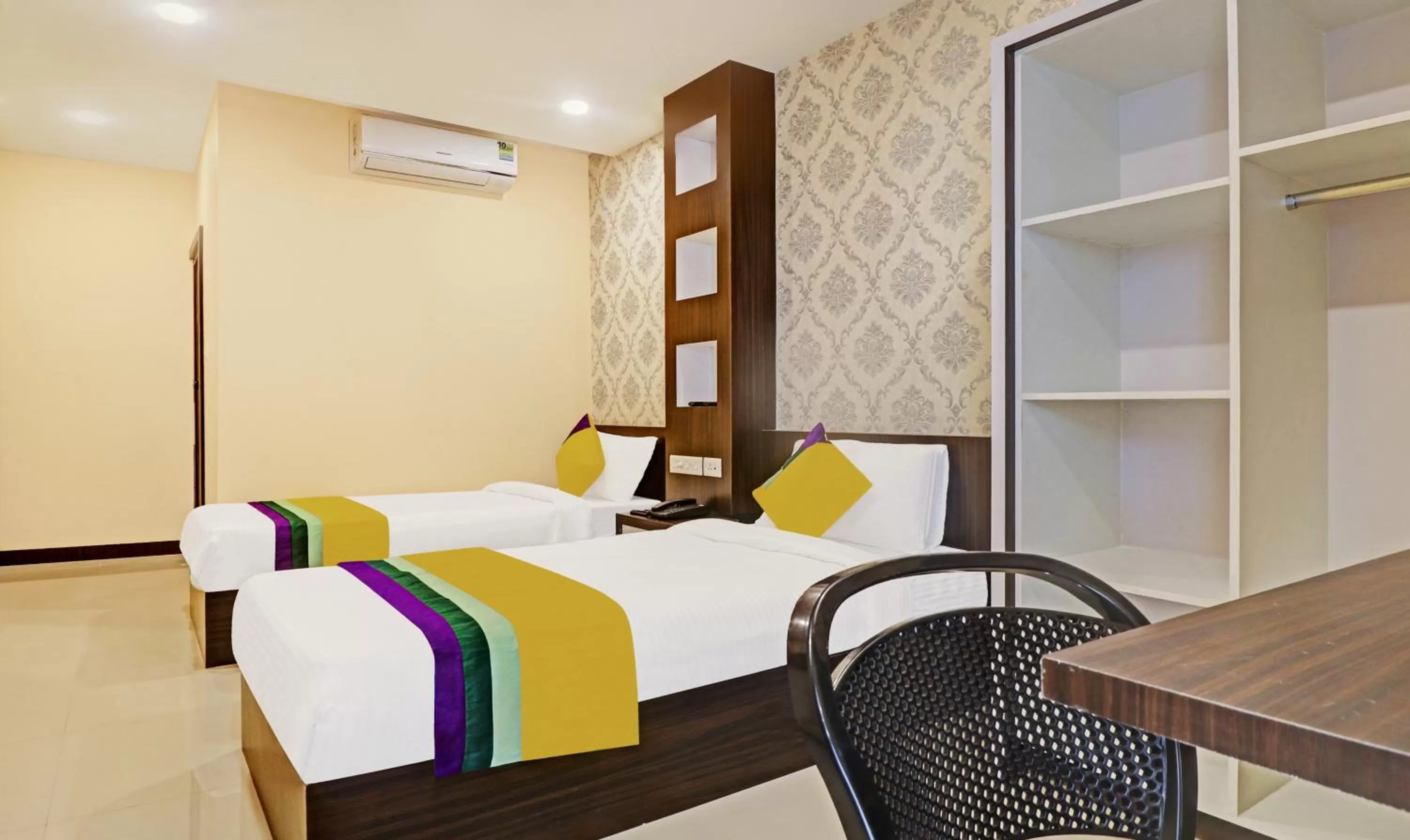 Bedroom, Bed in Itsy Hotels Sapphire Residency