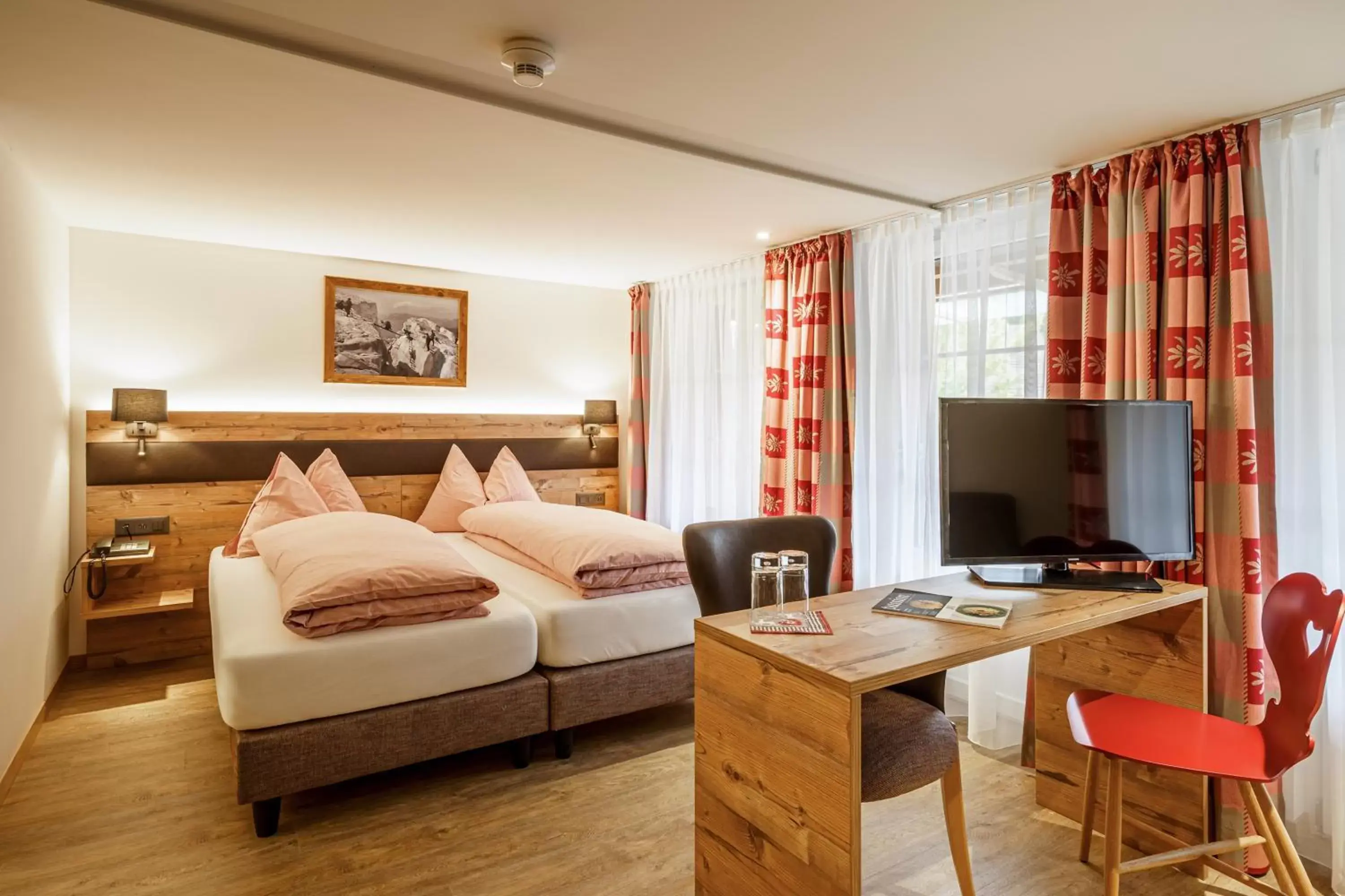 Junior Suite in Alpenblick Hotel & Restaurant Wilderswil by Interlaken