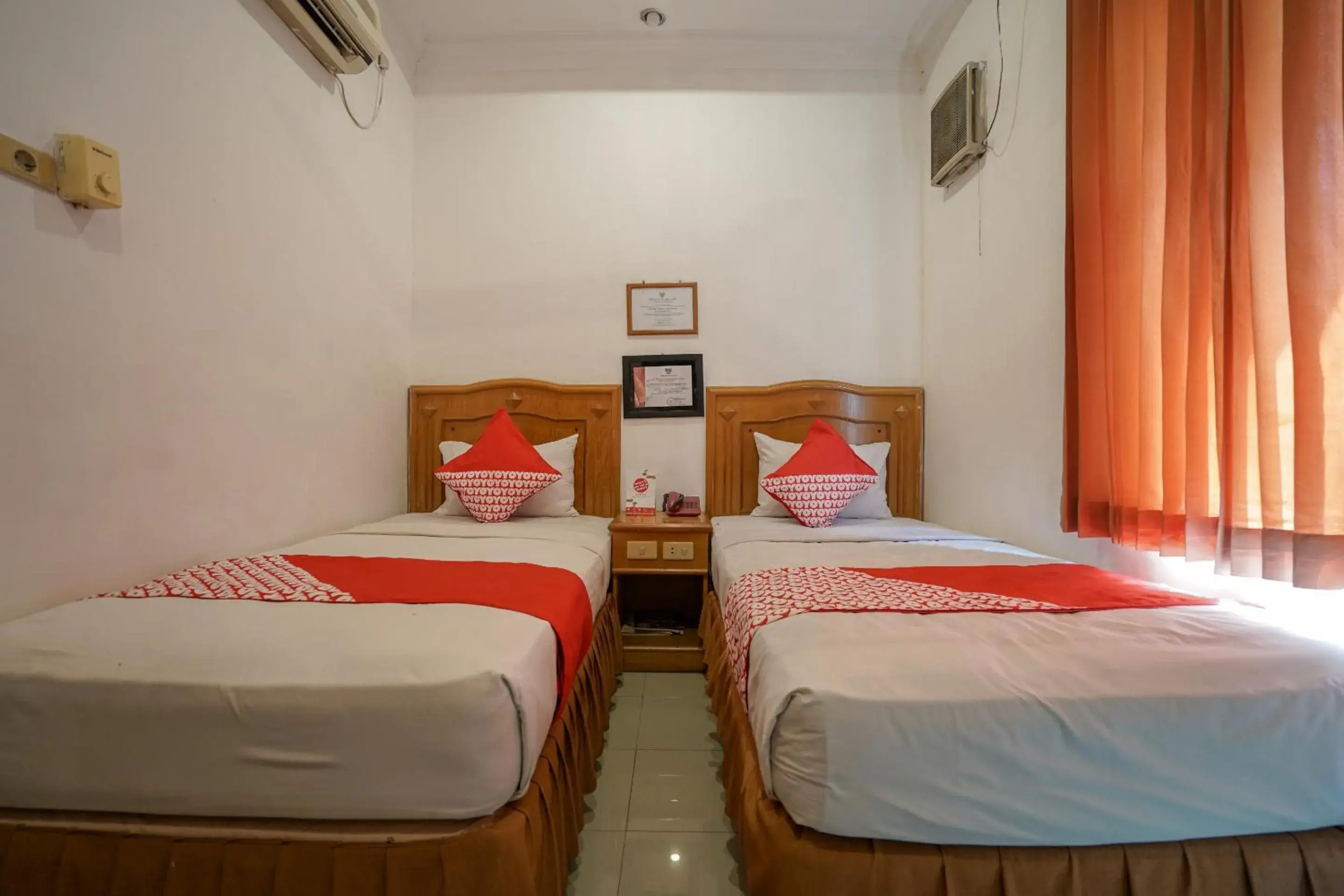 Bedroom, Bed in OYO 1173 Hotel Shofa Marwah