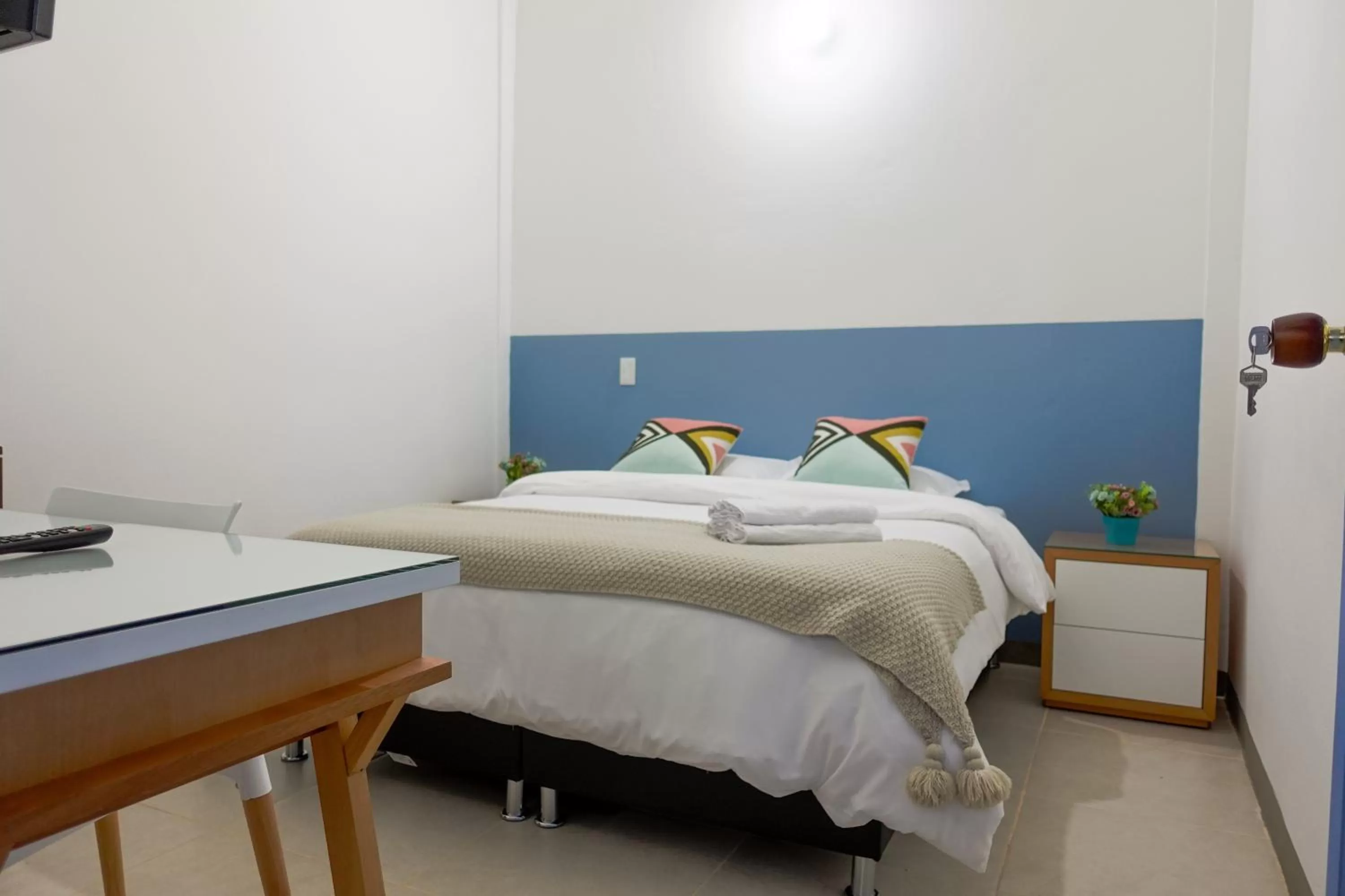 Bedroom, Bed in Hotel Azulado Jericó