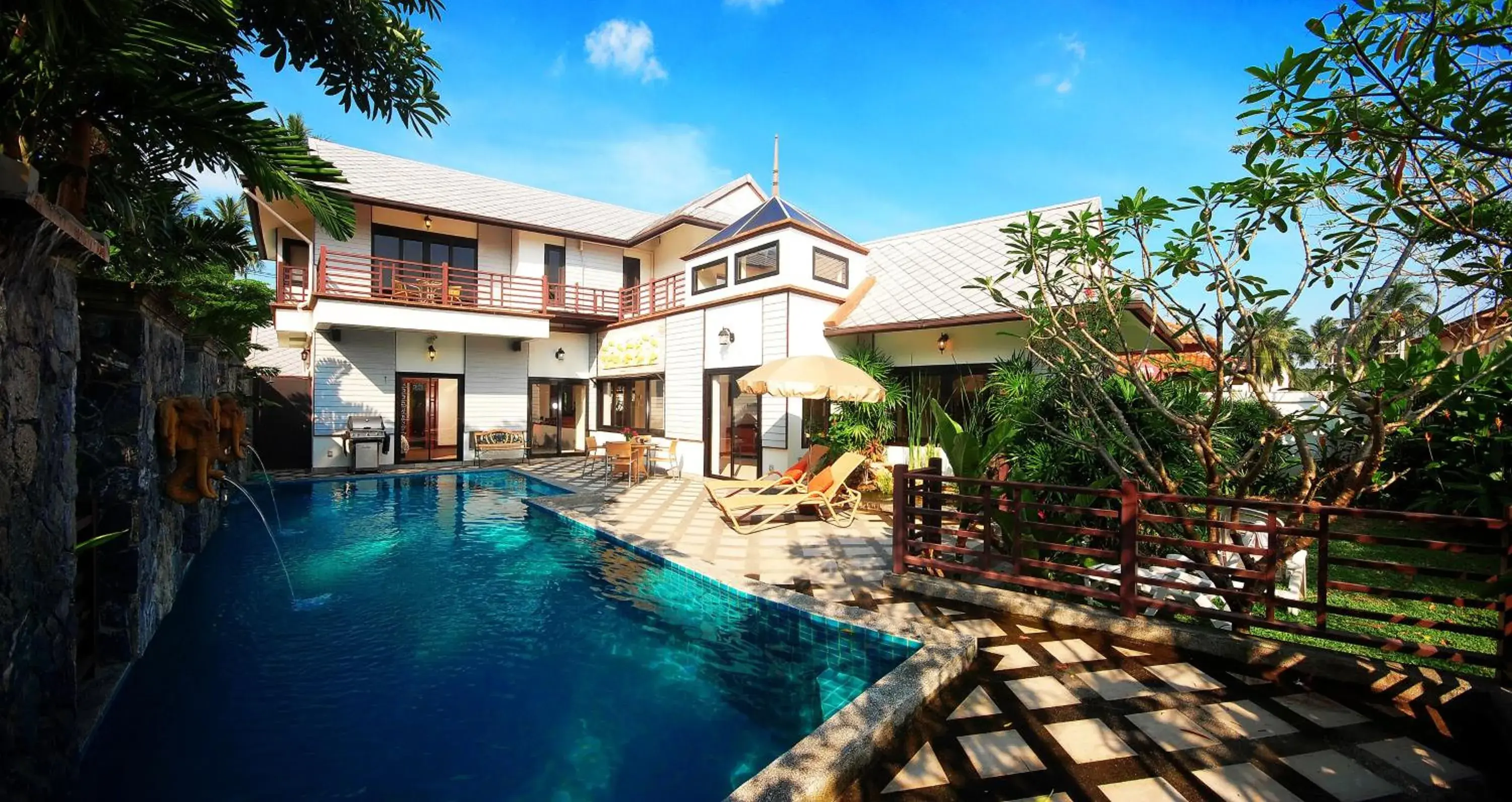 Swimming pool, Property Building in Samui Sun Villa