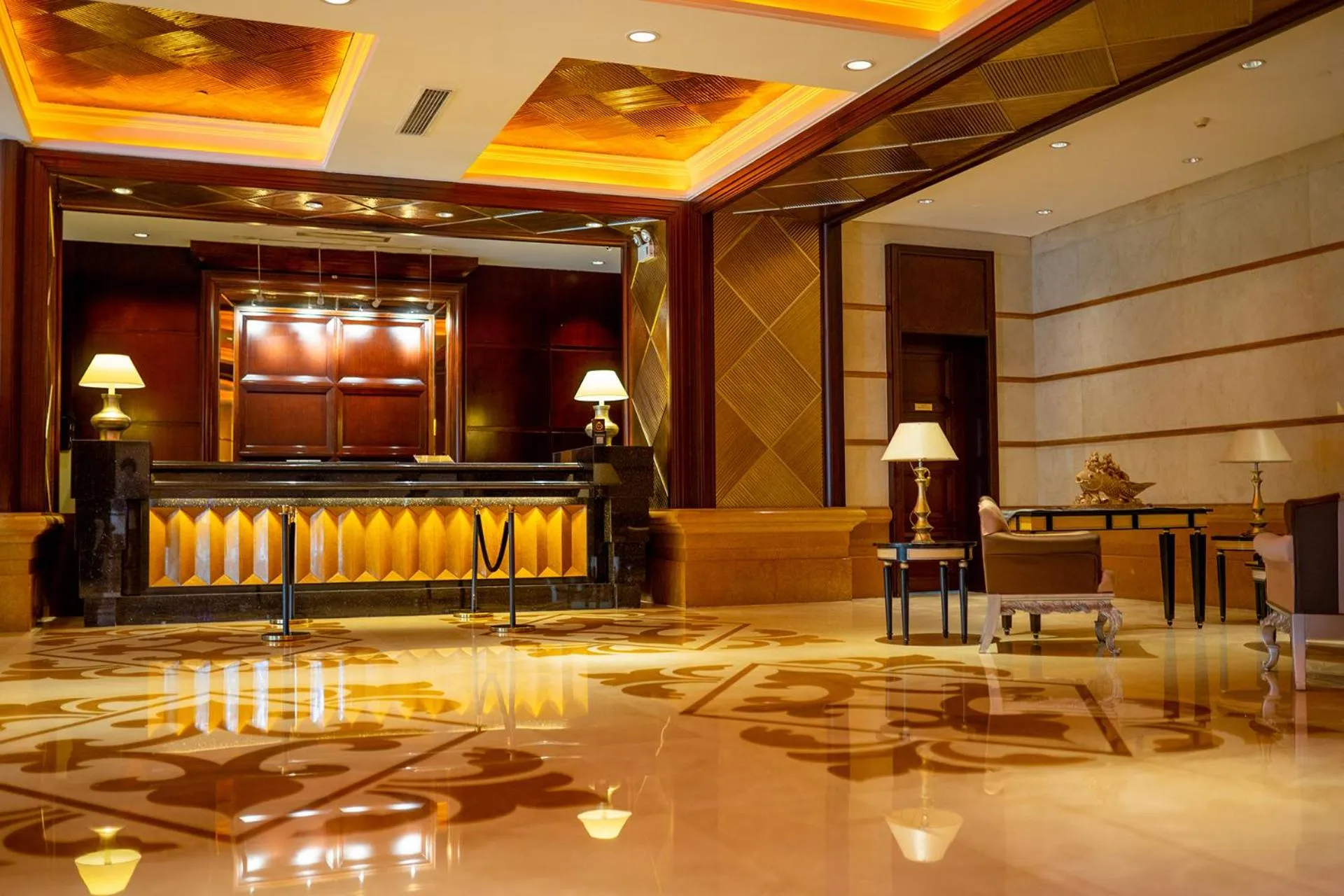 Lobby or reception in Grand International Hotel