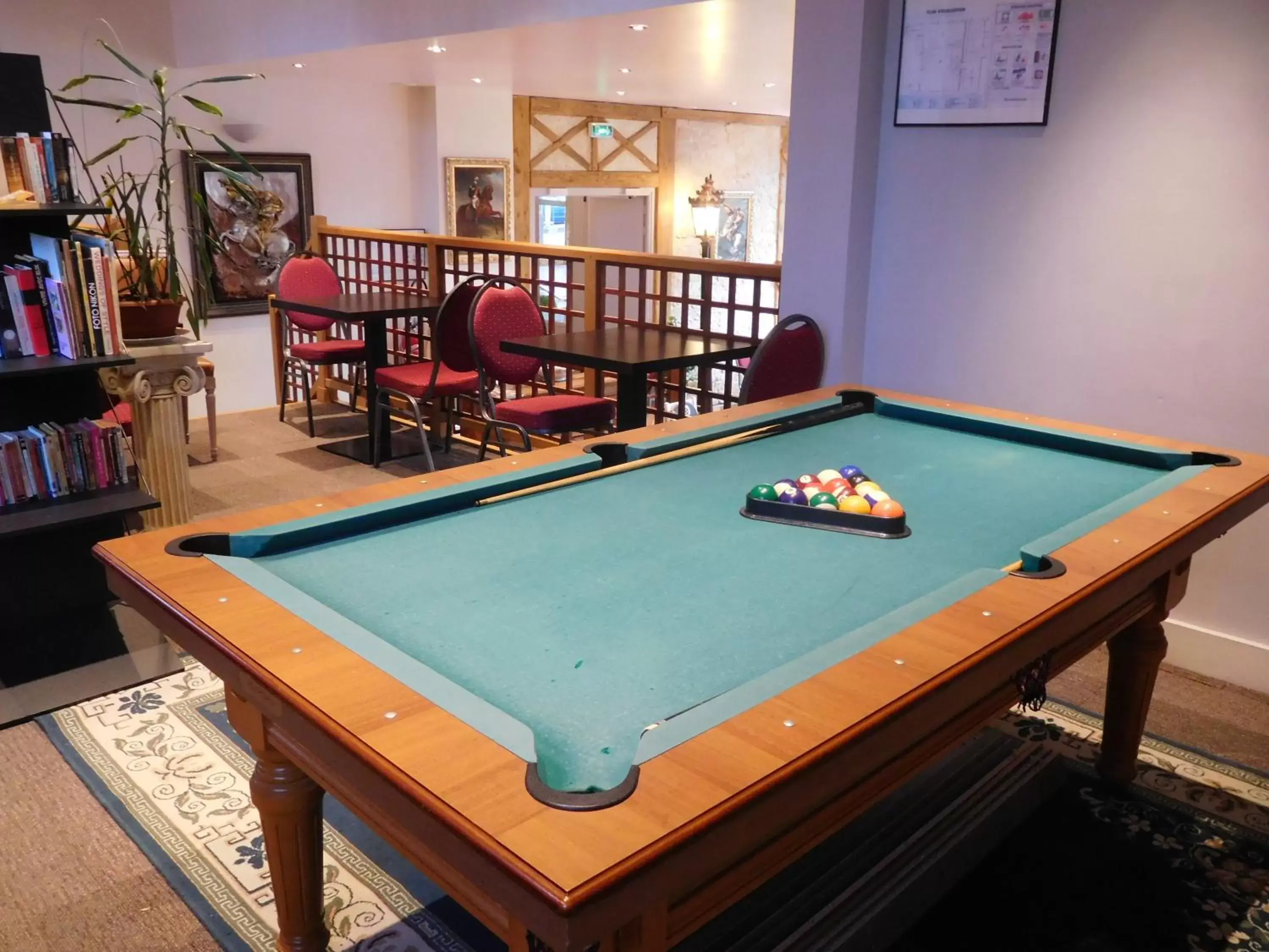 Area and facilities, Billiards in Brit Hotel Privilège Le Royal - Centre Gare