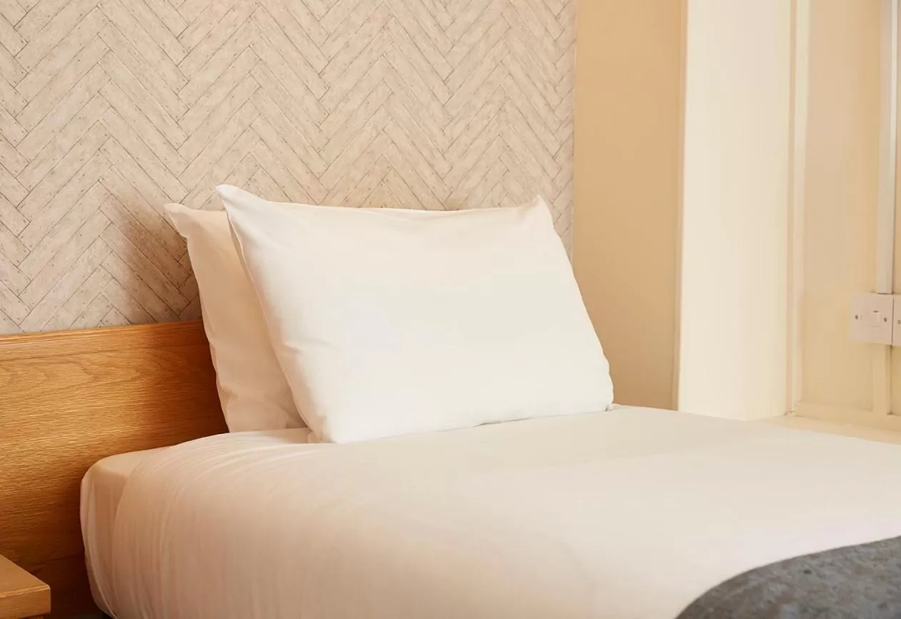 Bed in De Trafford Arms by Chef & Brewer Collection