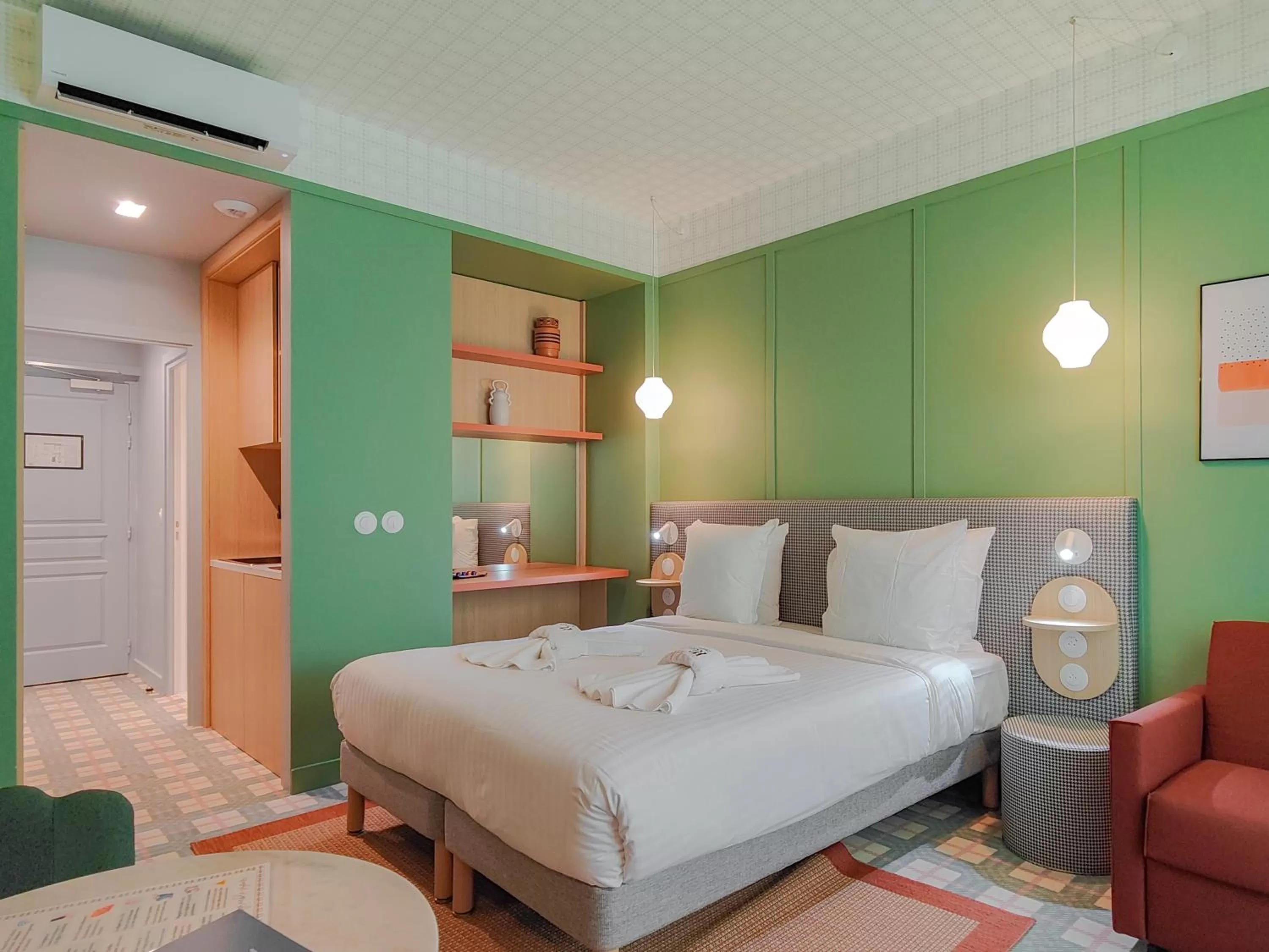 Photo of the whole room, Bed in Hotel Aparthotel AMMI Nice Lafayette