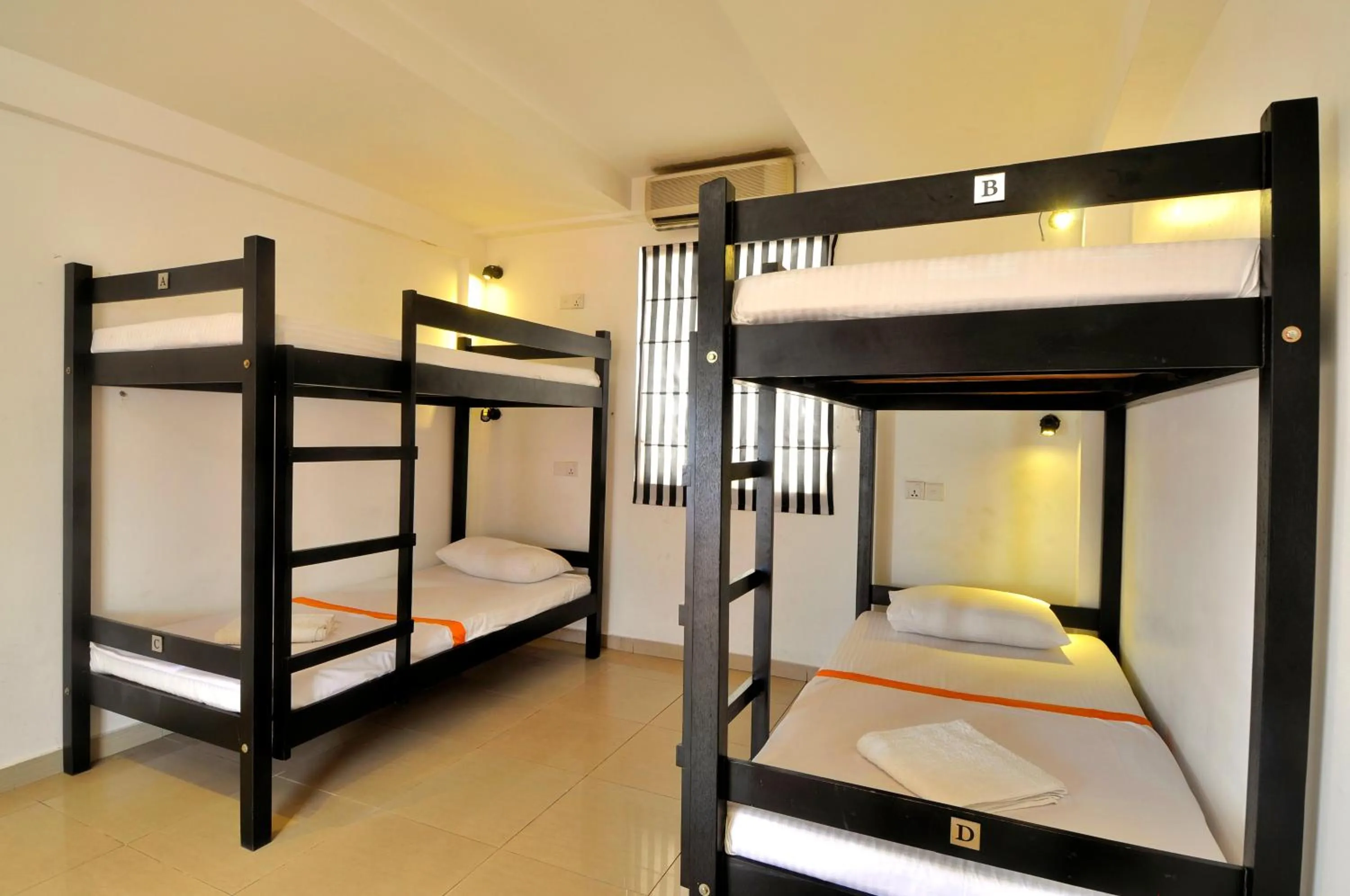bunk bed, Bed in Clock Inn Colombo