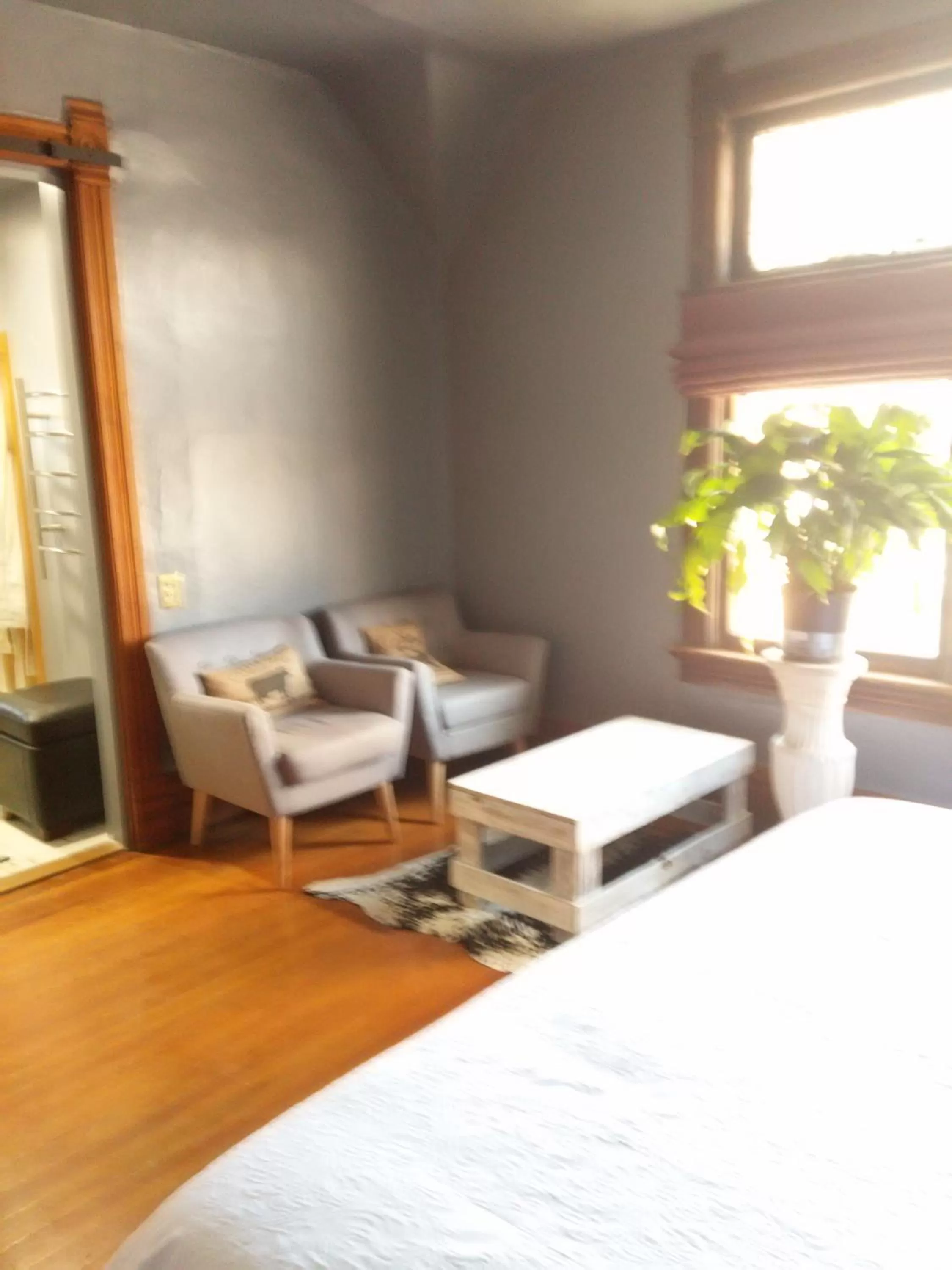 Seating Area in Off Broadway B & B