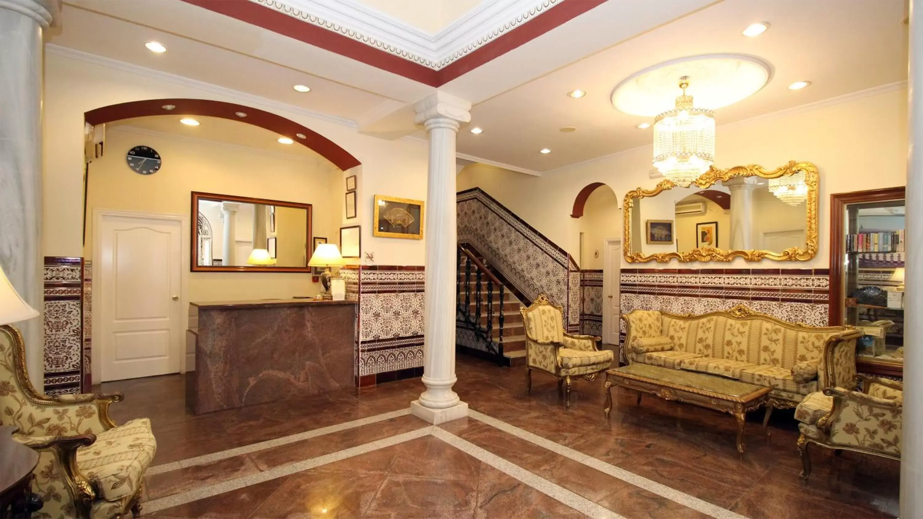 Patio, Lobby/Reception in Hotel Maestranza