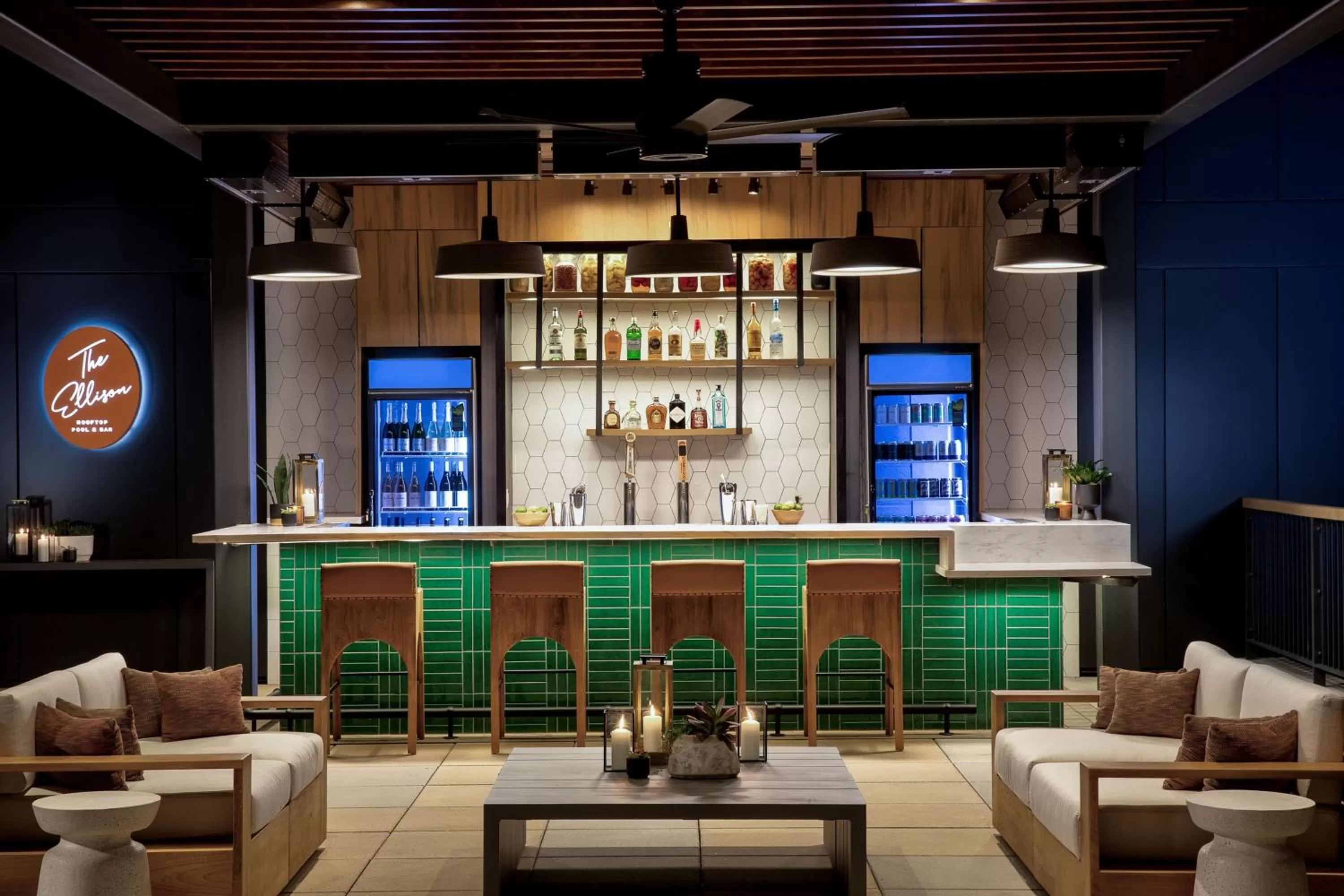 Lounge or bar in The Ellison, Oklahoma City, a Tribute Portfolio Hotel