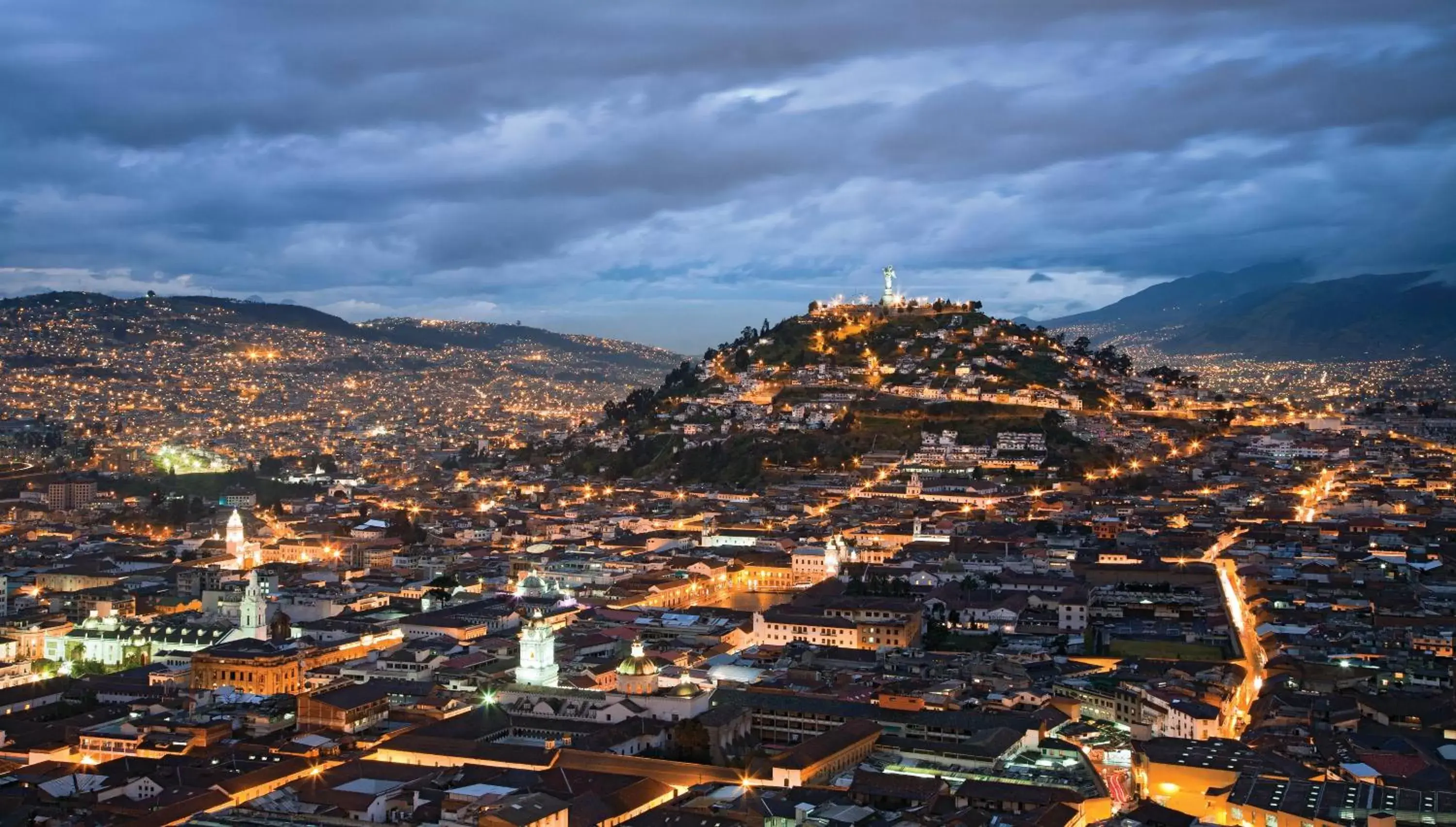 City view, Bird's-eye View in Mercure Alameda Quito