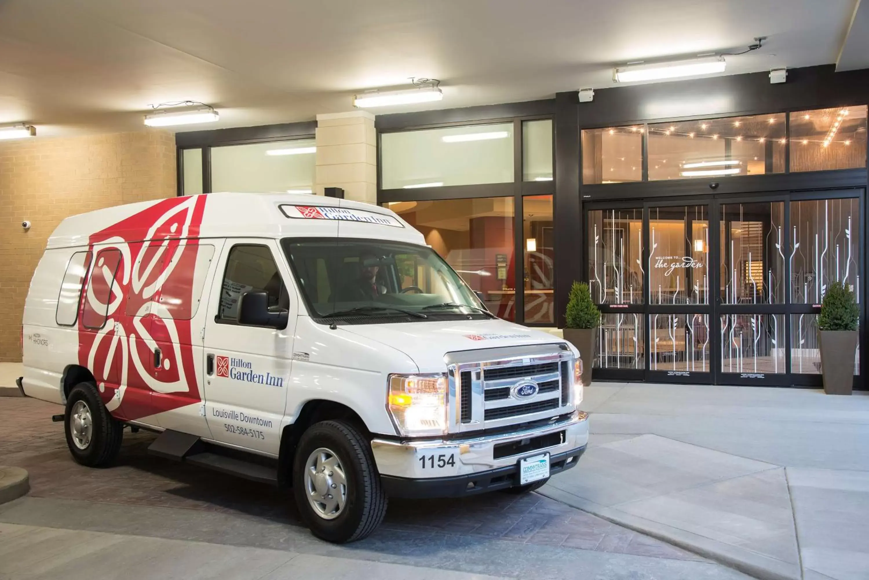 Property building in Hilton Garden Inn Louisville Downtown