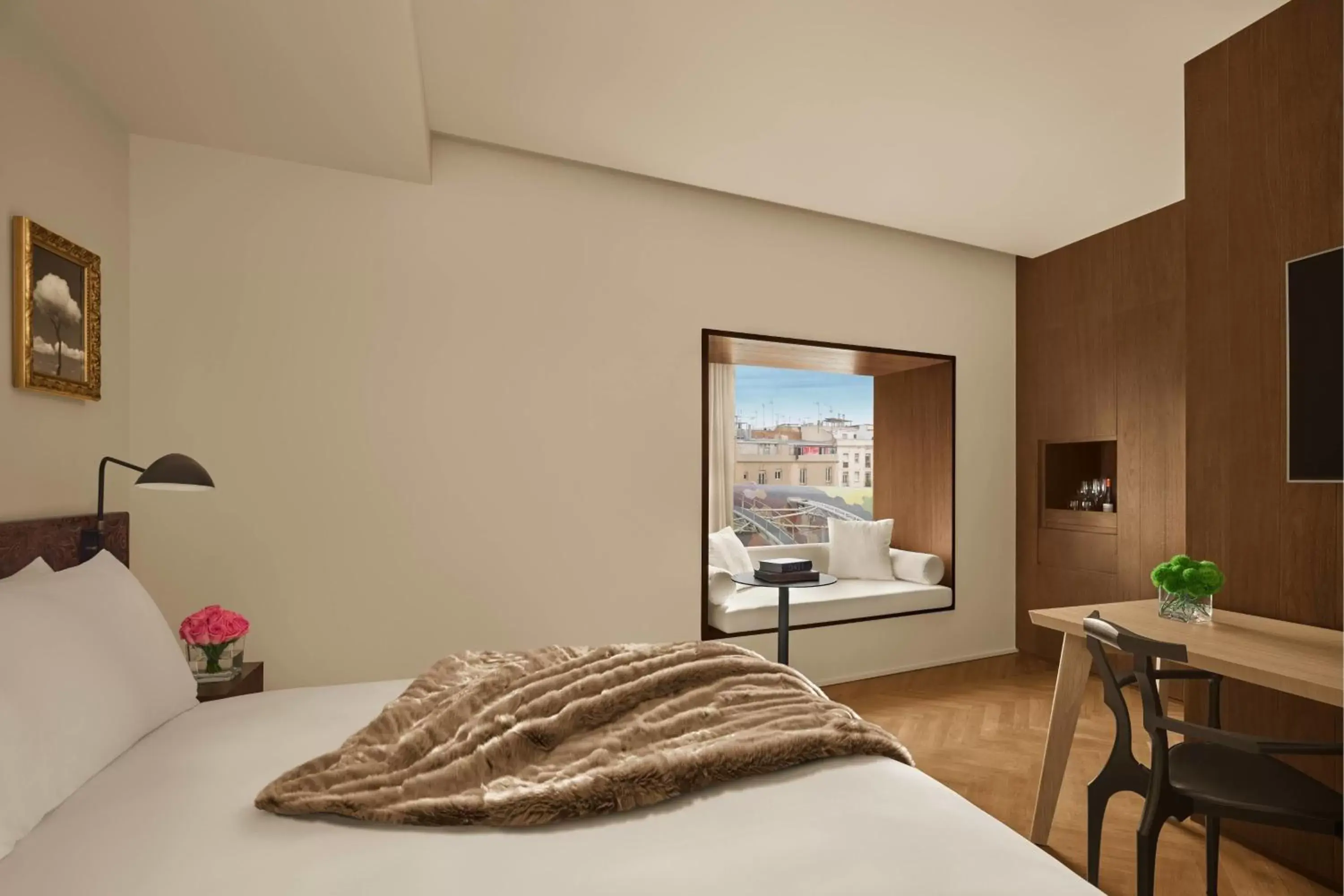 Photo of the whole room, Bed in The Barcelona EDITION