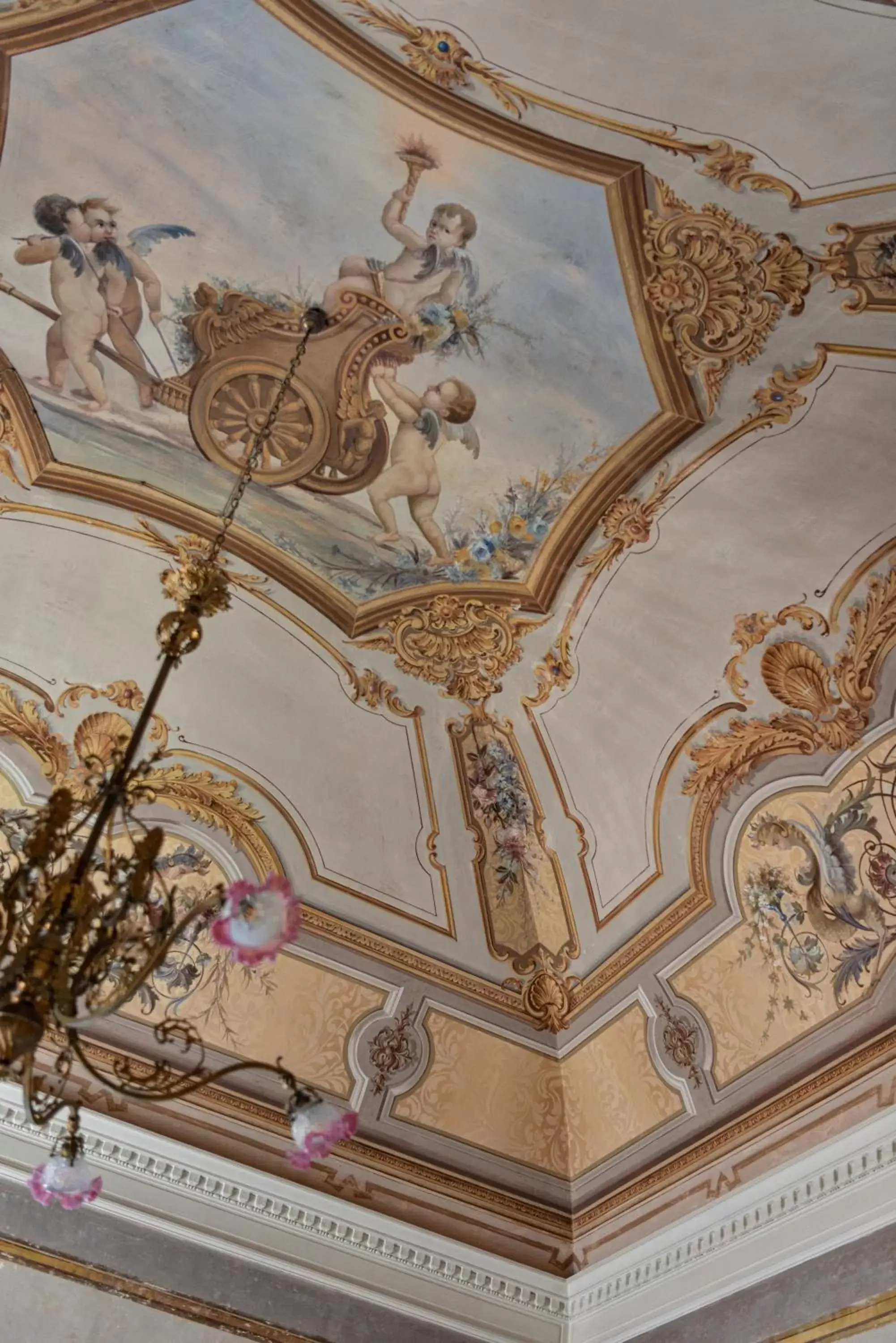 Decorative detail in Palazzo Donna Elisabetta