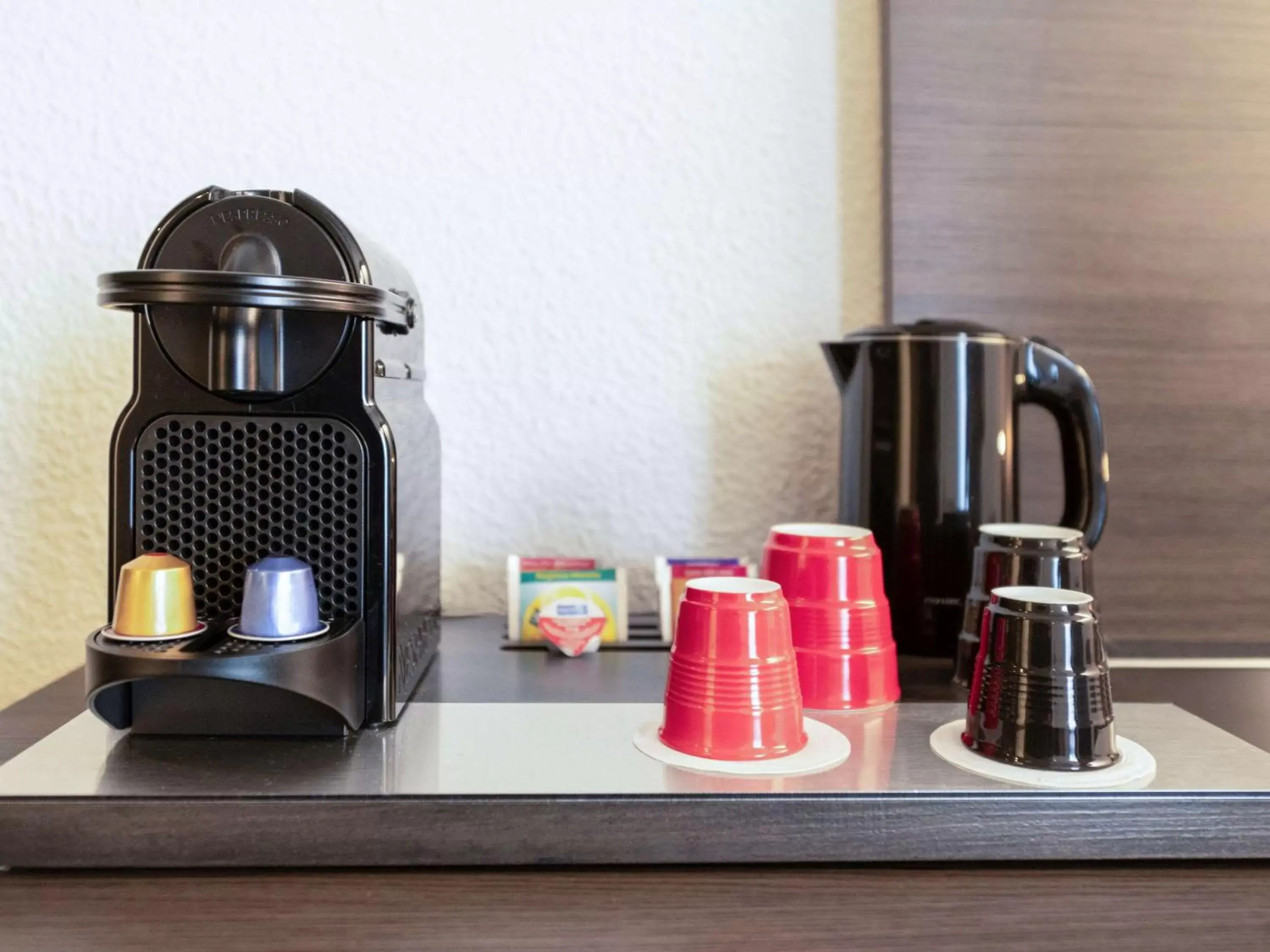 Photo of the whole room, Coffee/Tea Facilities in Novotel Lyon Gerland Musée des Confluences