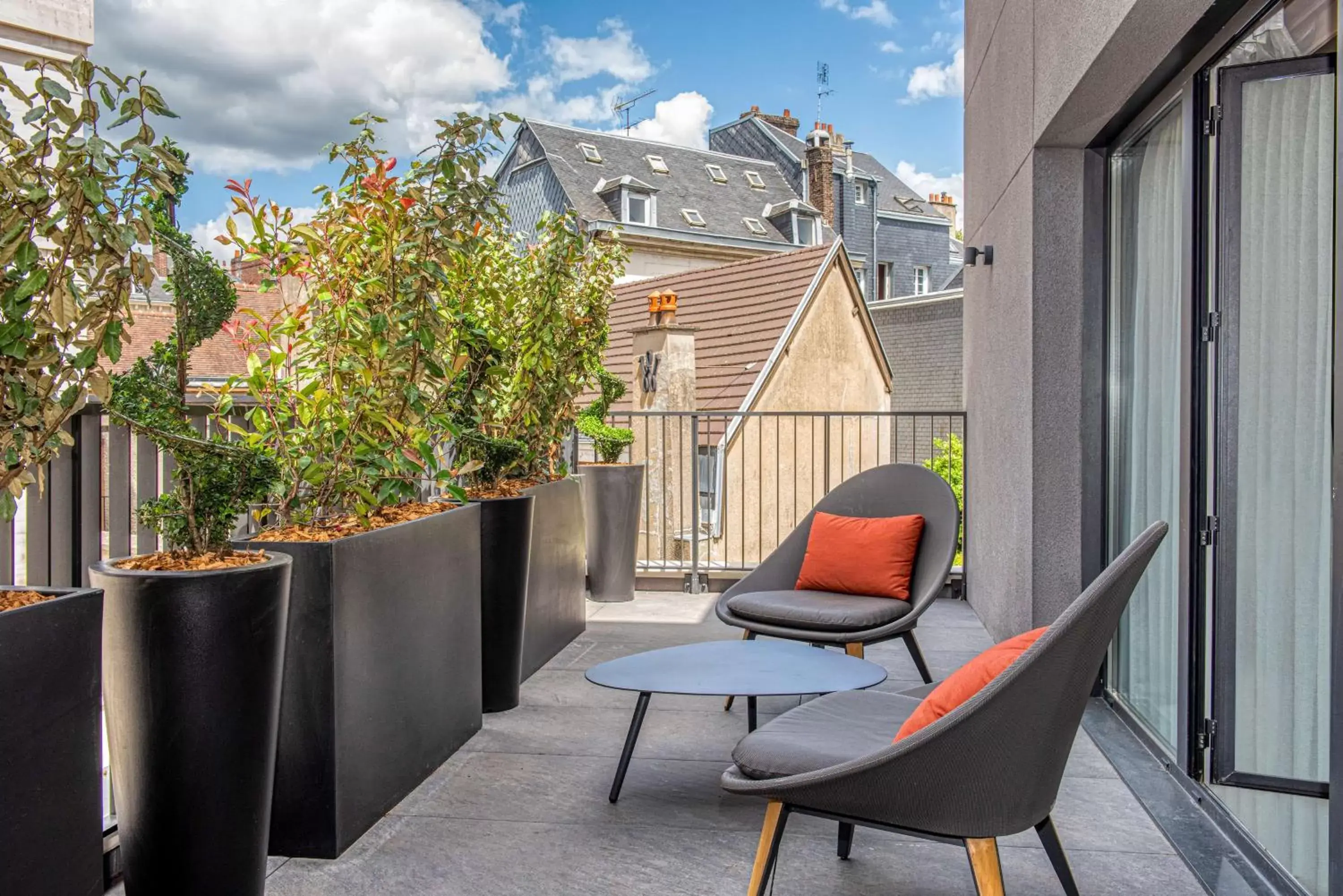 View (from property/room), Balcony/Terrace in Radisson Blu Hotel, Rouen Centre