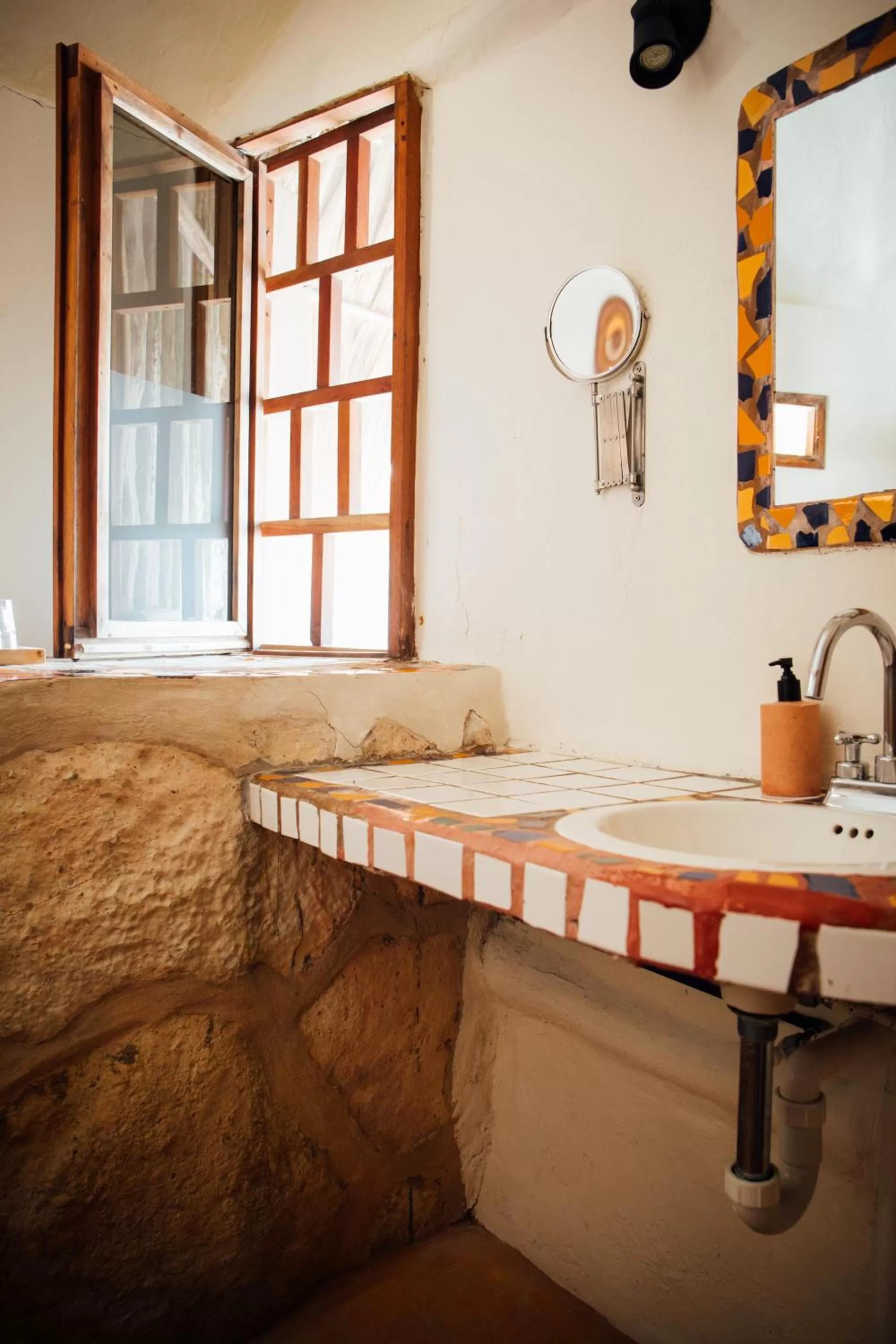 Bathroom in Zamas Hotel