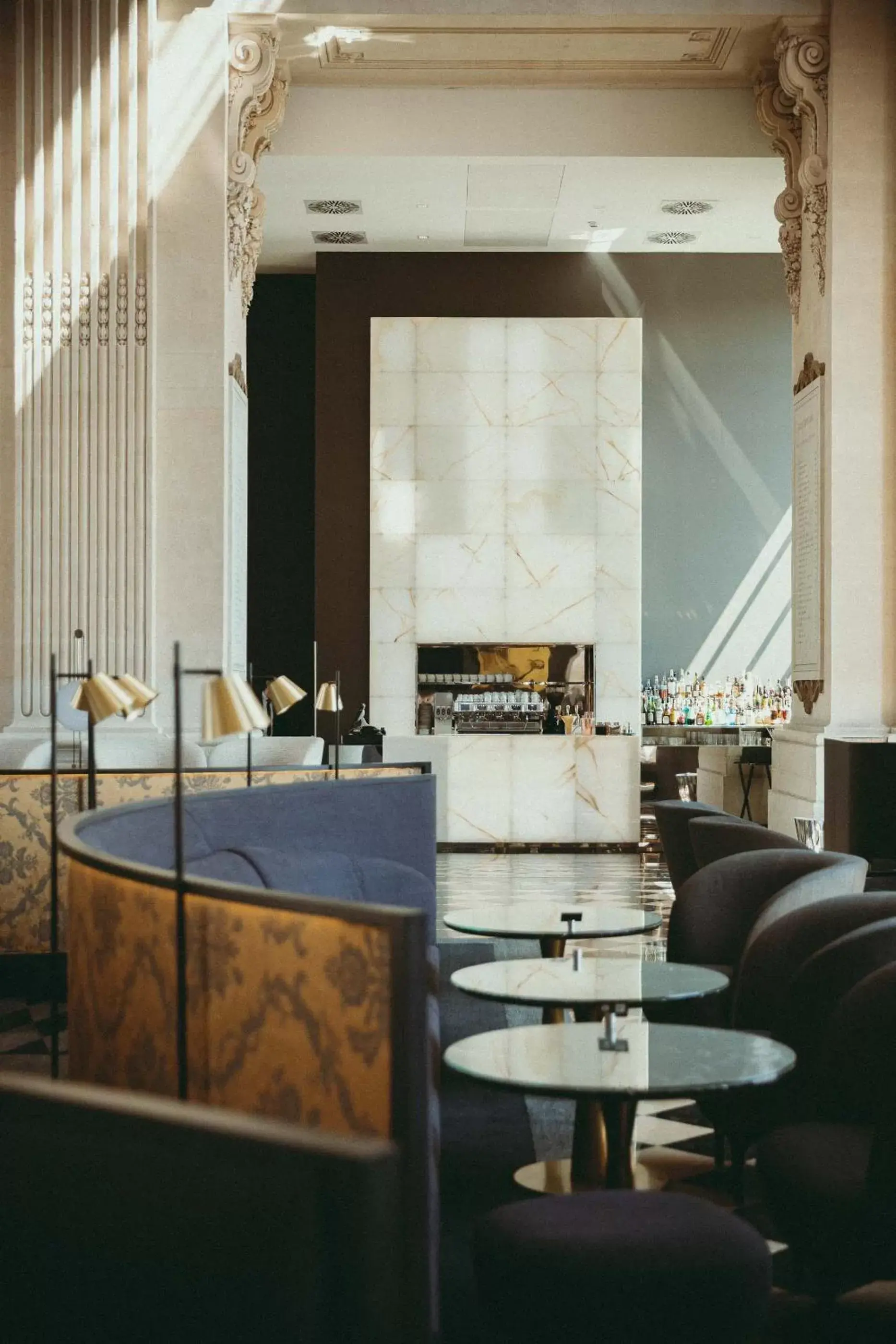 Lounge or bar, Restaurant/Places to Eat in InterContinental Lyon - Hotel Dieu, an IHG Hotel