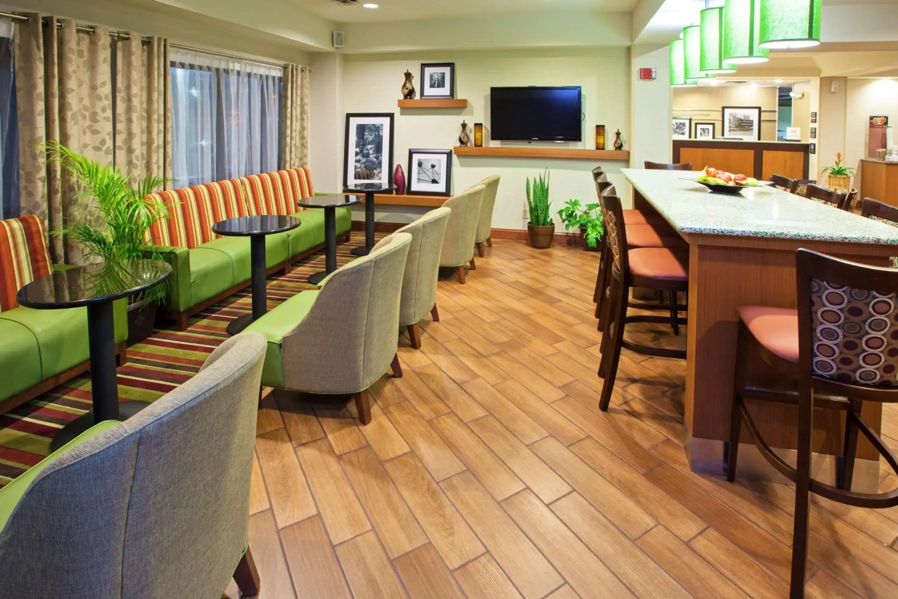 Dining area, Restaurant/Places to Eat in Hampton Inn Chattanooga/Hixson