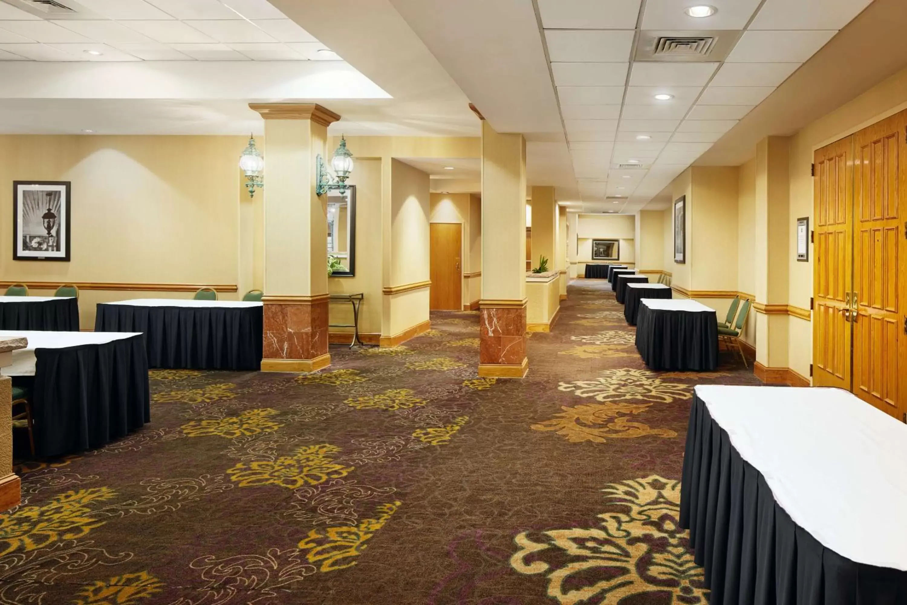 Meeting/conference room, Banquet Facilities in Embassy Suites by Hilton Greensboro Airport