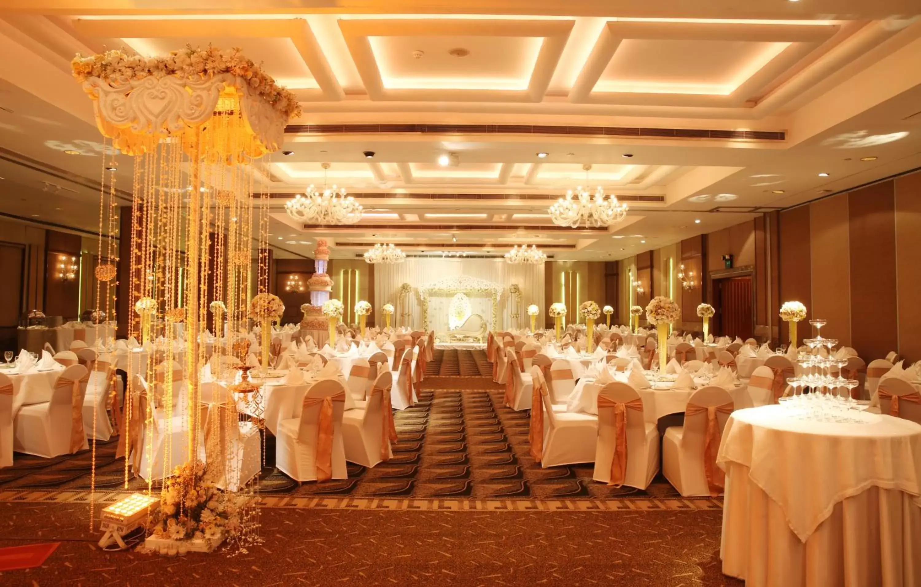 Food and drinks, Banquet Facilities in Ramada Colombo