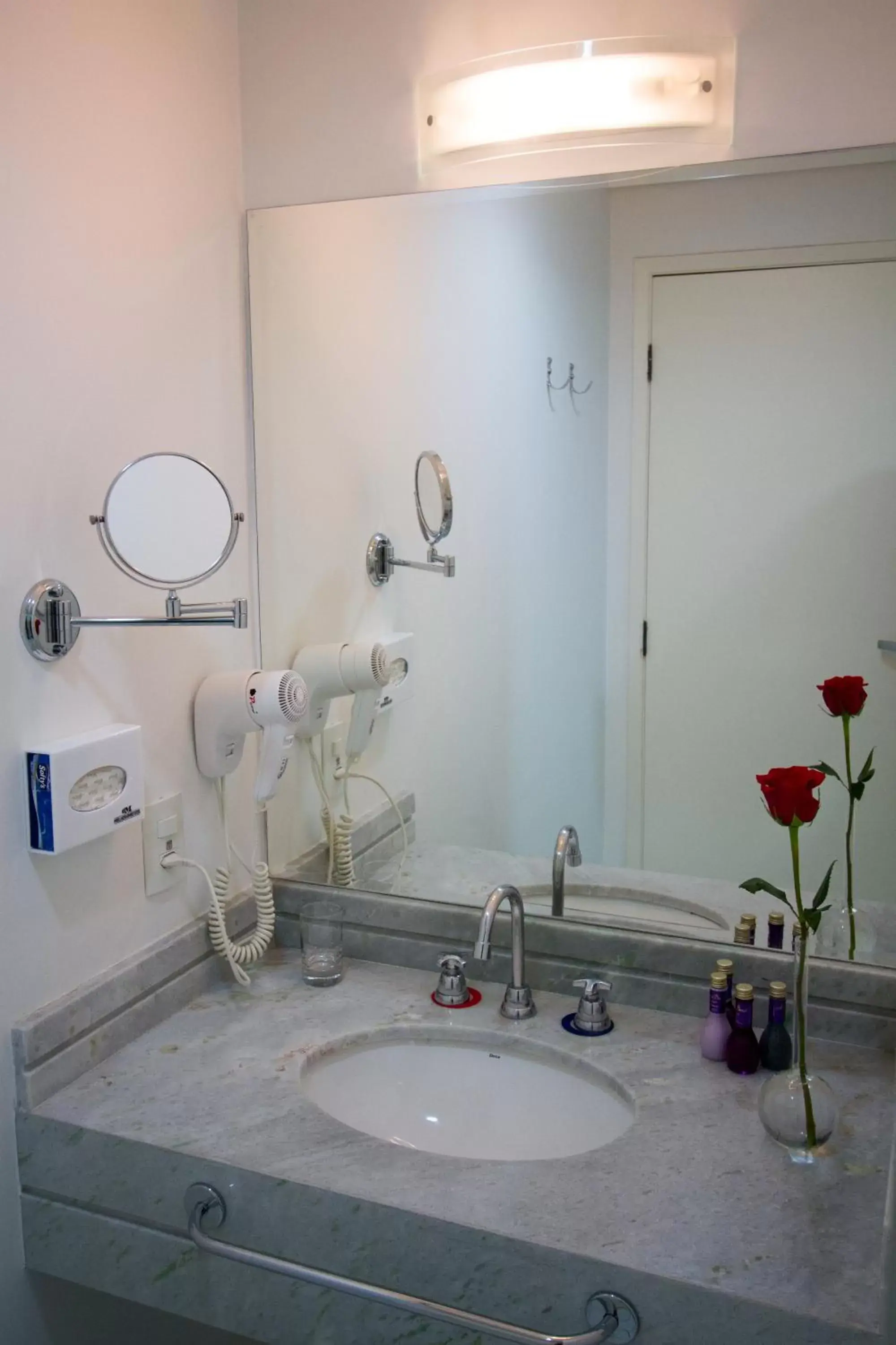 Bathroom in Capcana Hotel Jardins