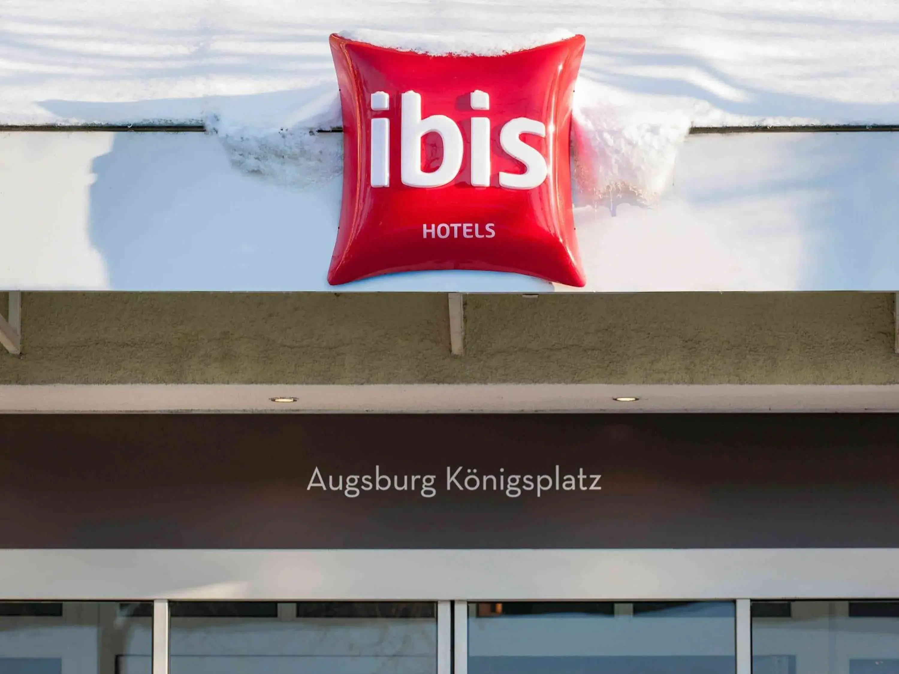 Property building, Property Logo/Sign in ibis Augsburg Koenigsplatz