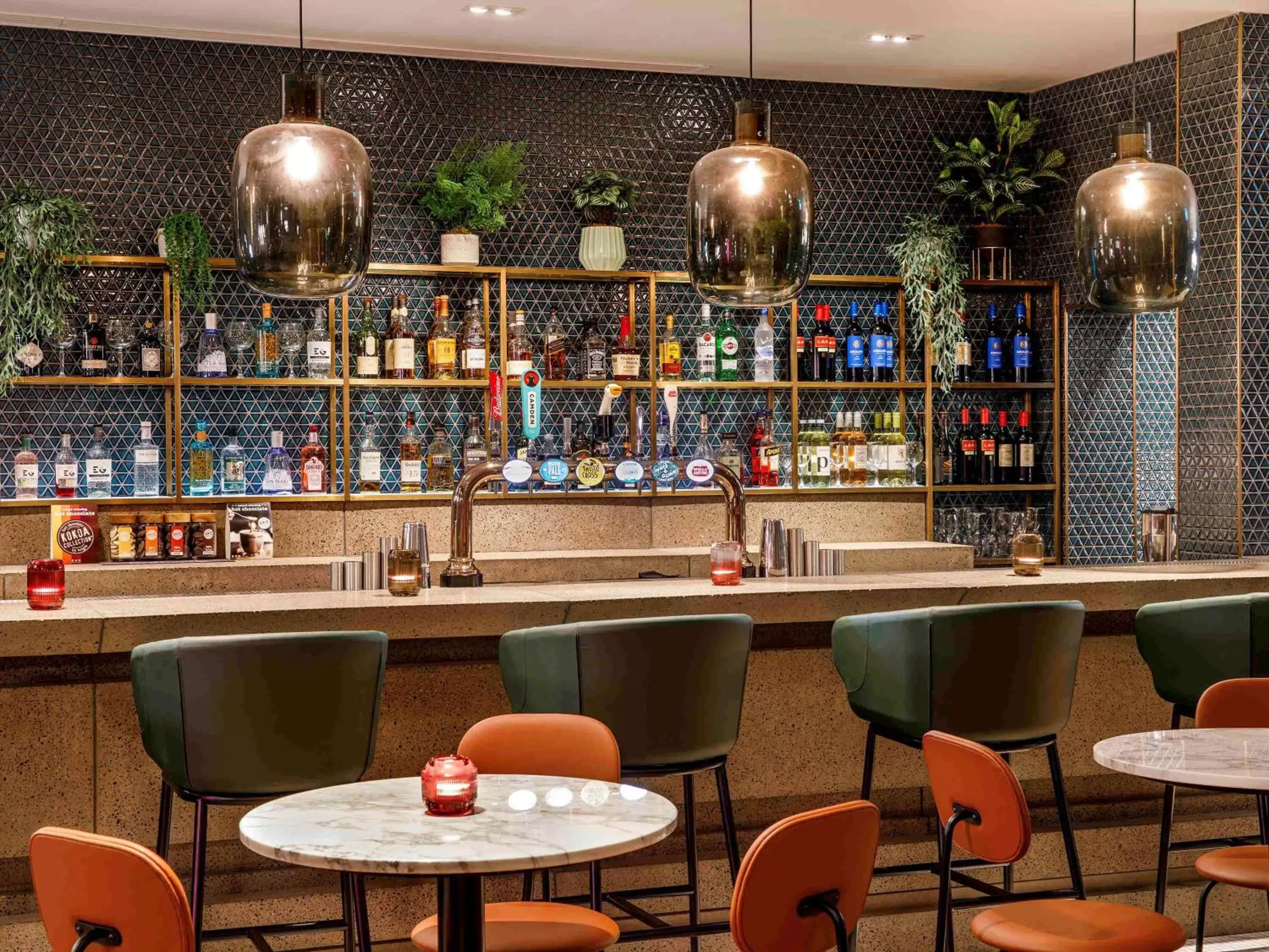 Lounge or bar, Lounge/Bar in ibis Styles Edinburgh St Andrew Square