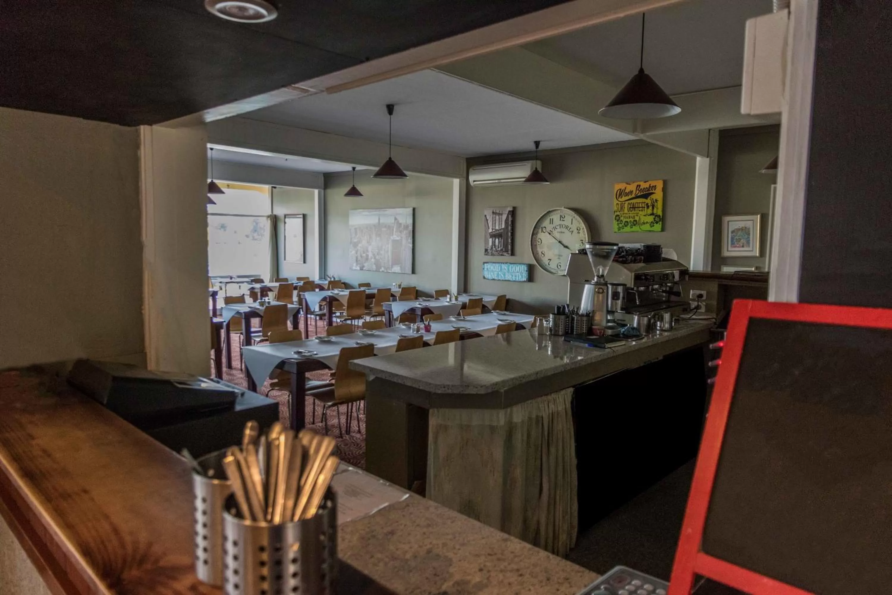 Restaurant/places to eat in Moruya Waterfront Hotel Motel