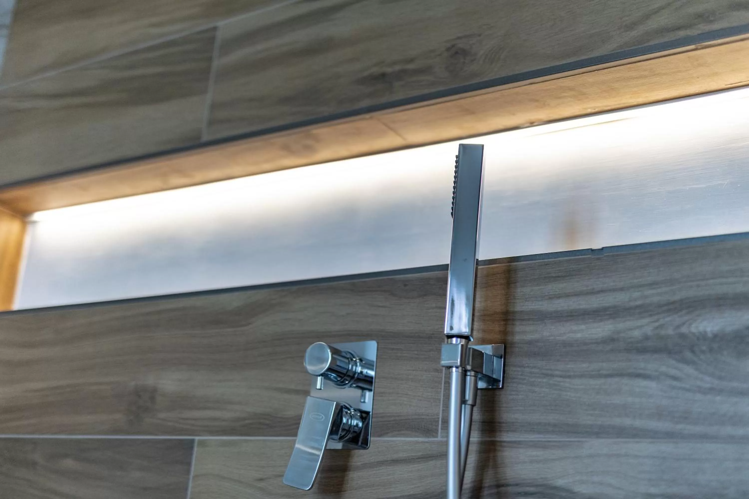 Shower in Cas’ A Mare - Beachfront Luxury Suites