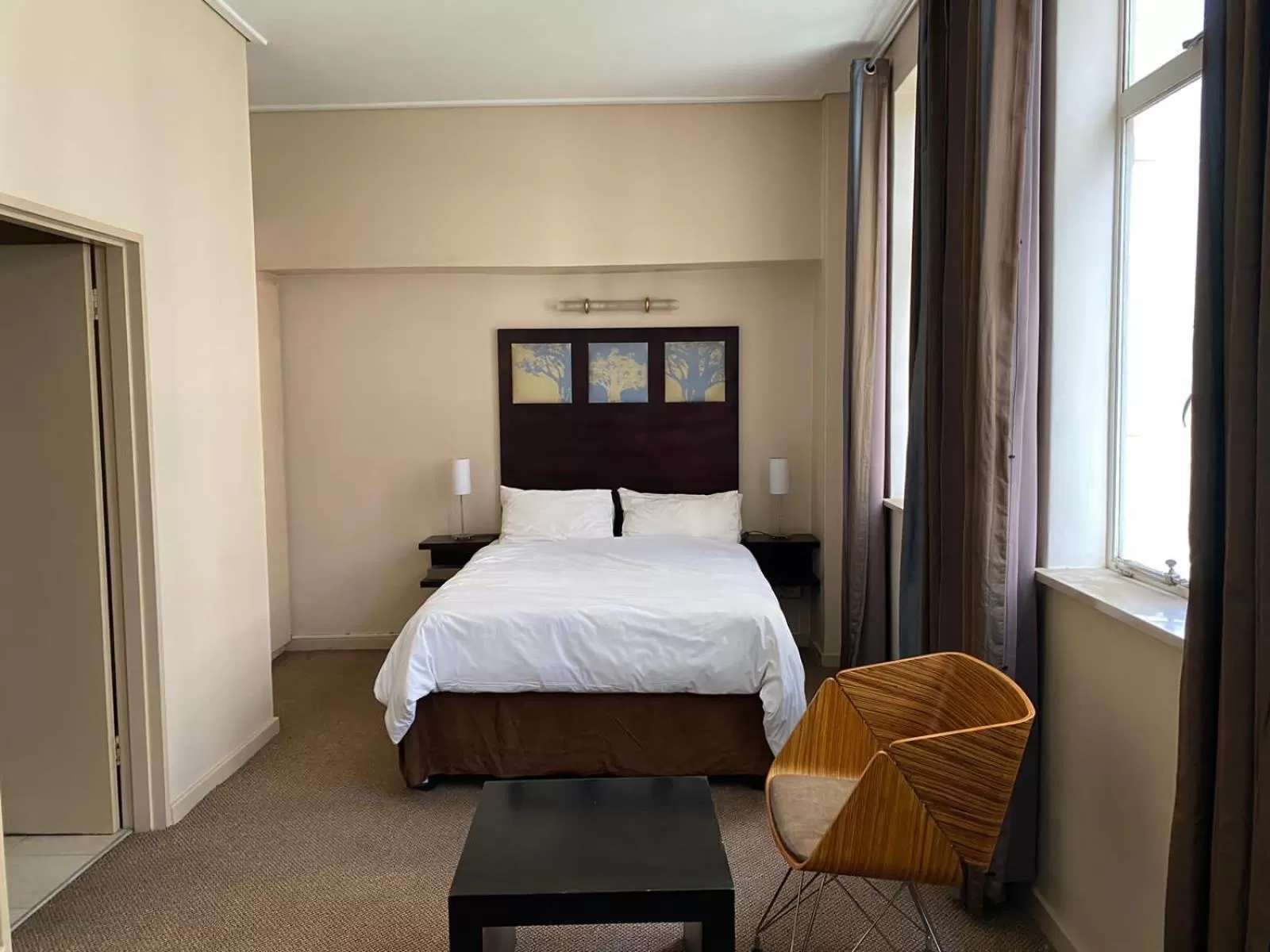 Bed in Mapungubwe Hotel Apartments Marshalltown