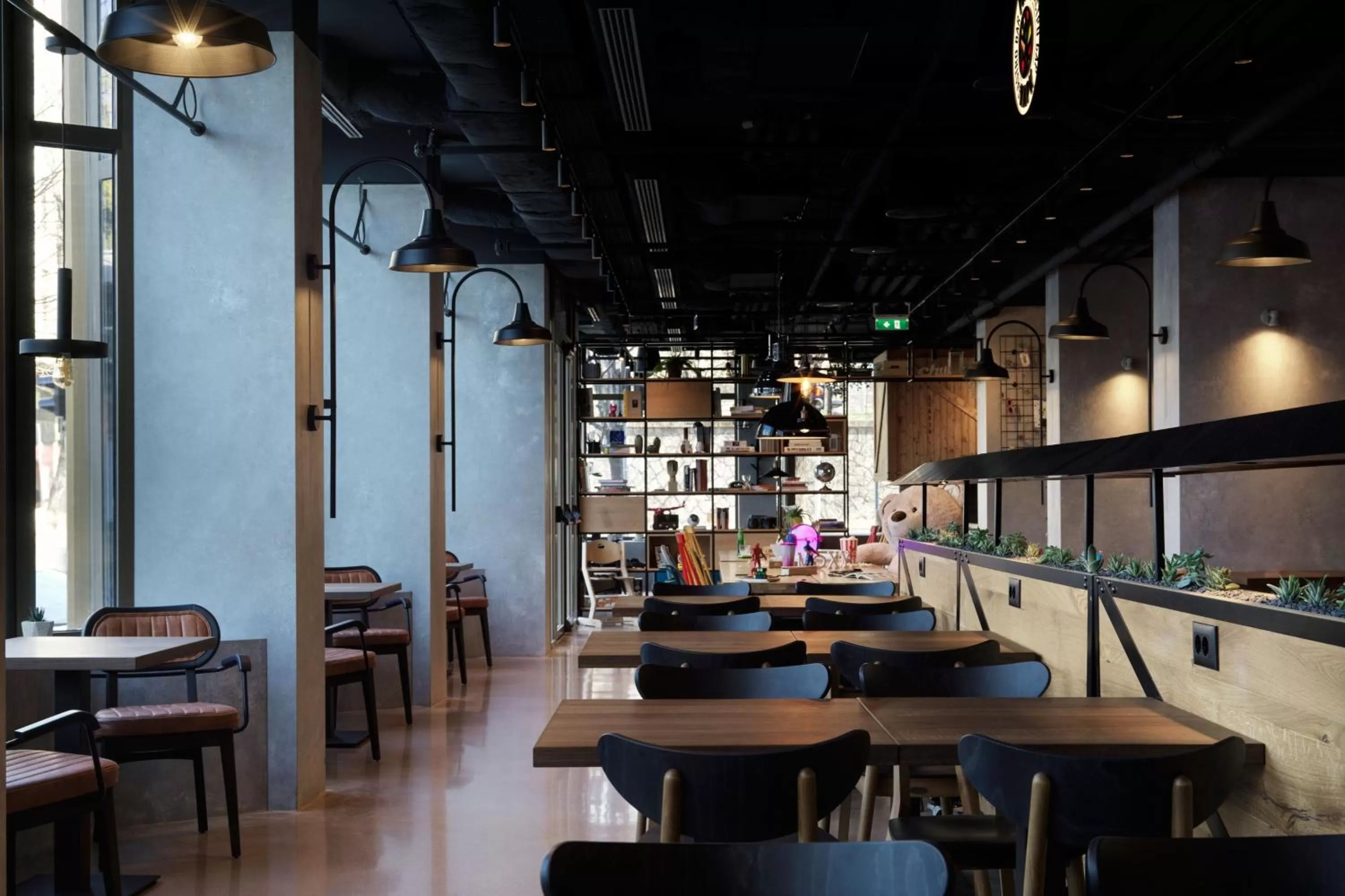 Restaurant/places to eat in Moxy Belgrade