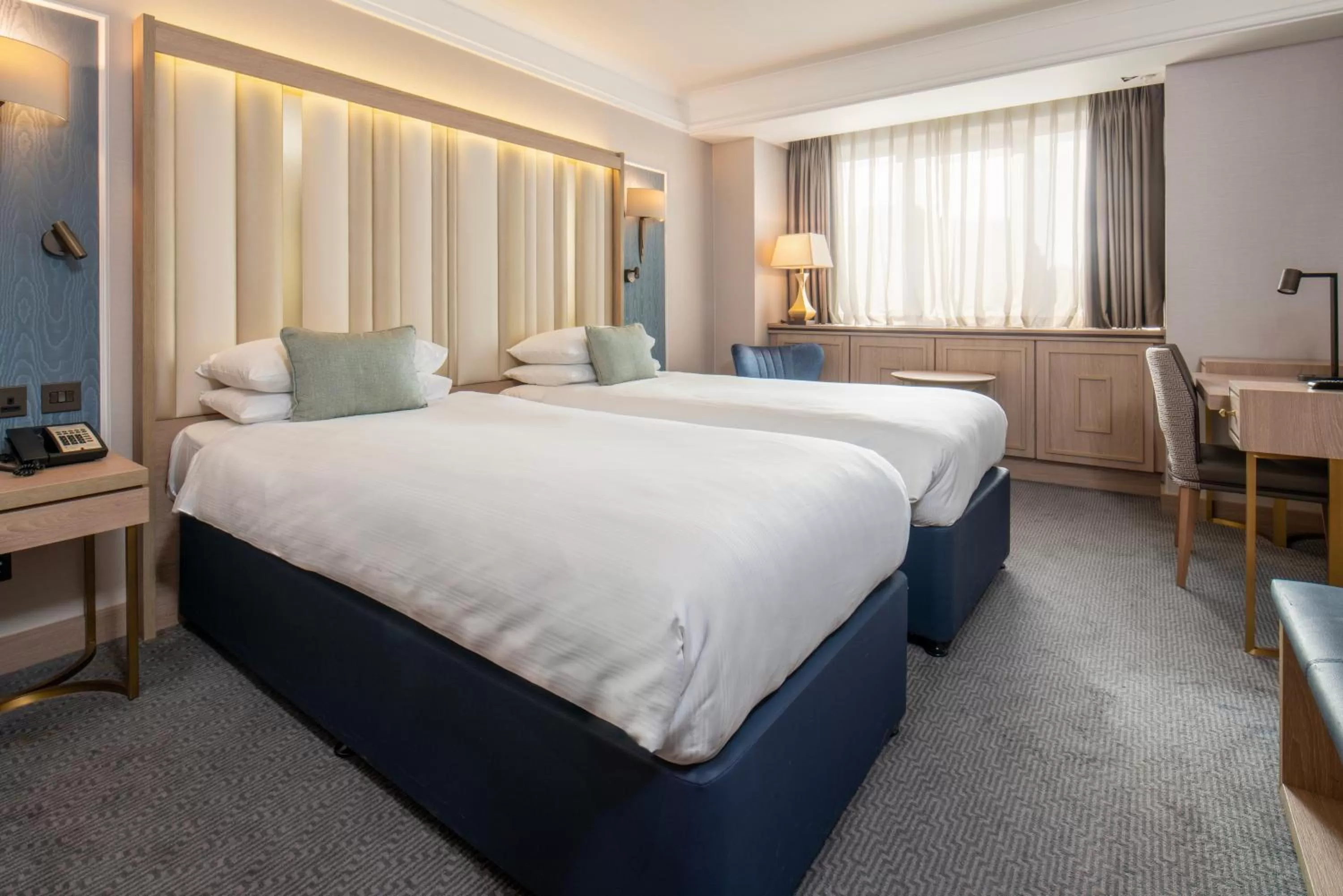 Photo of the whole room, Bed in Danubius Hotel Regents Park