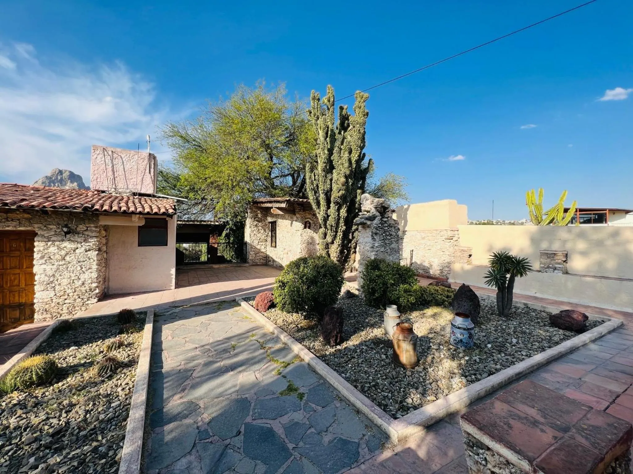 Day in Hotel Parador Vernal