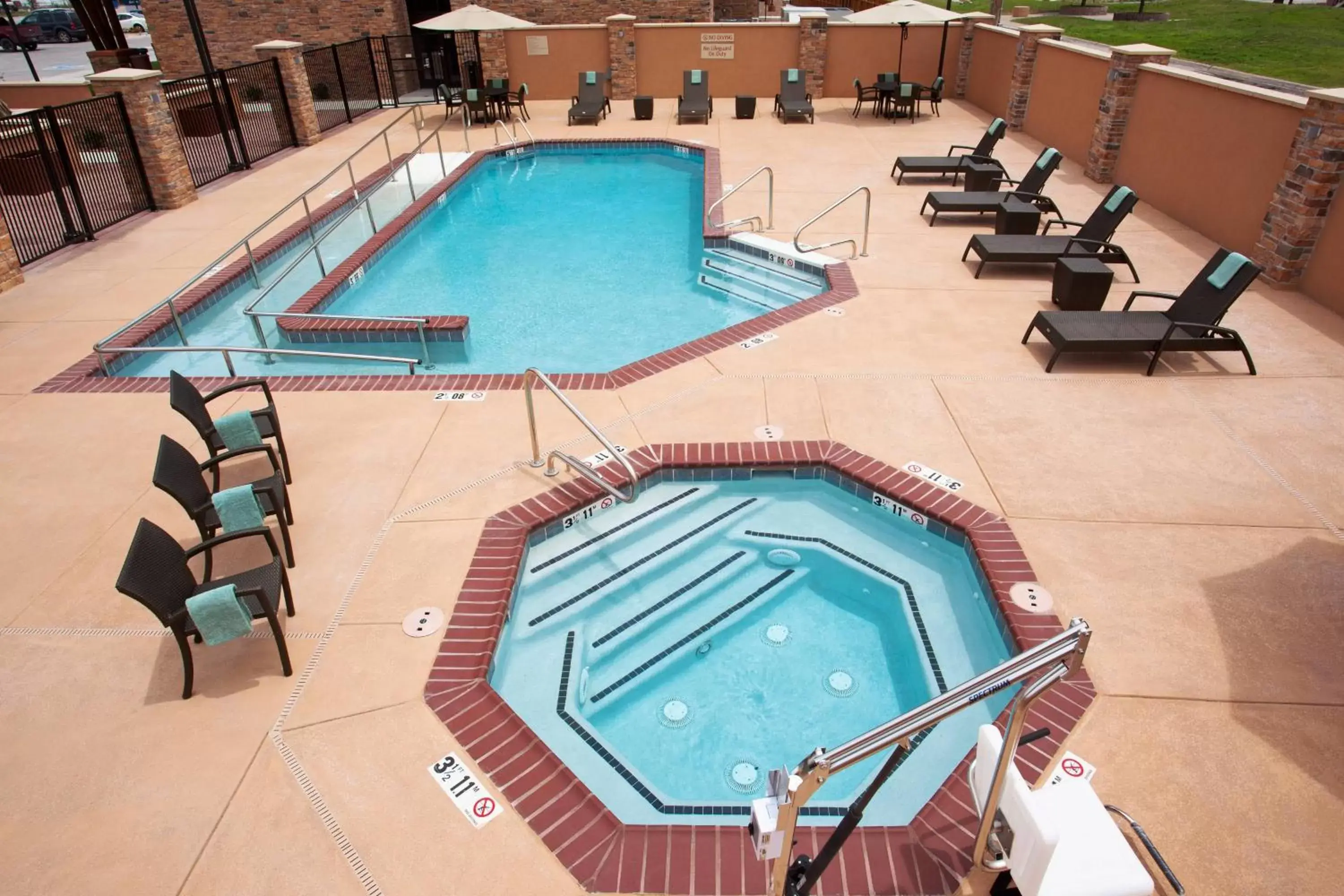 Swimming pool, Pool View in TownePlace Suites by Marriott Carlsbad