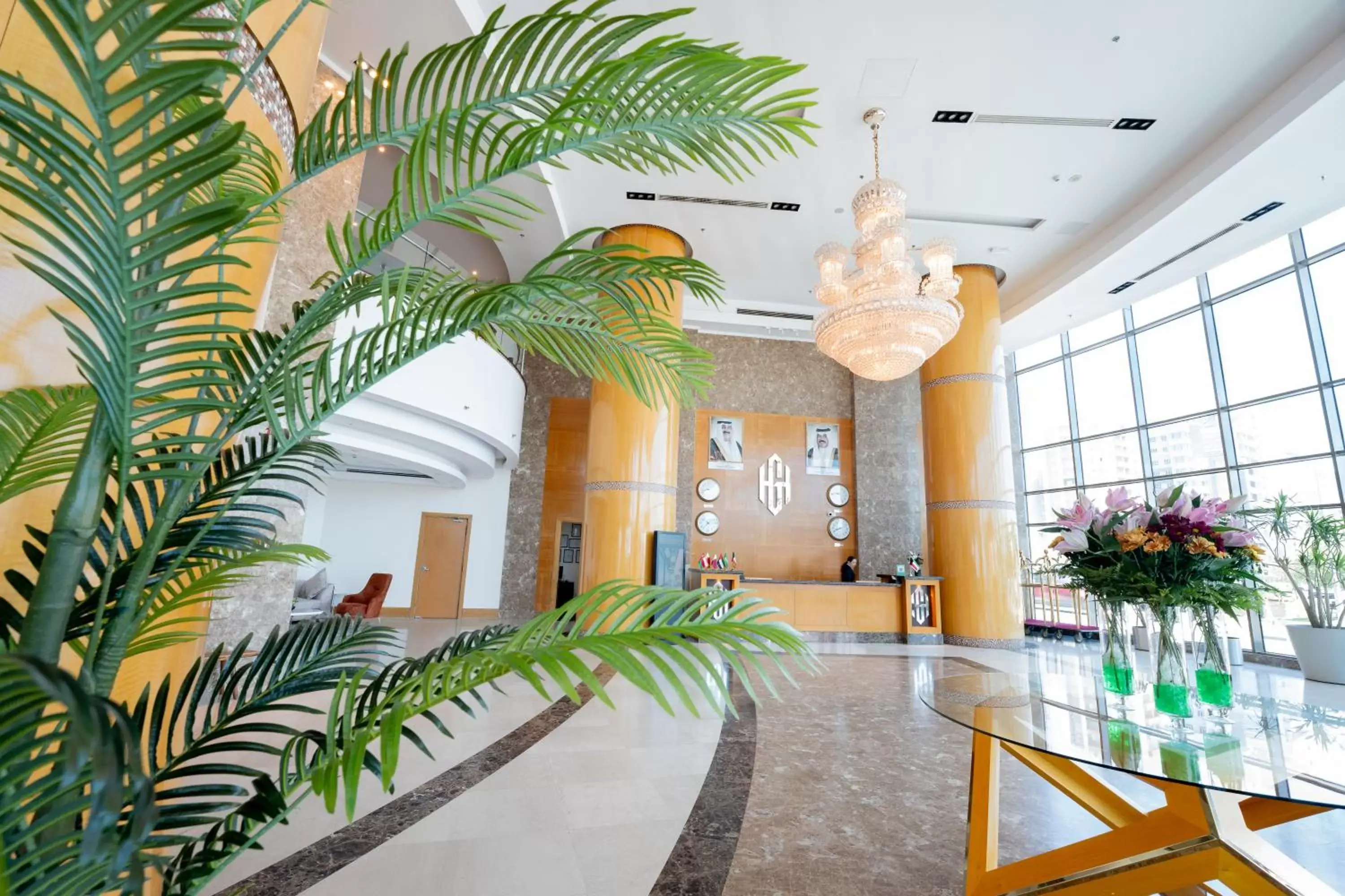 Lobby or reception, Swimming Pool in Grand Hotel