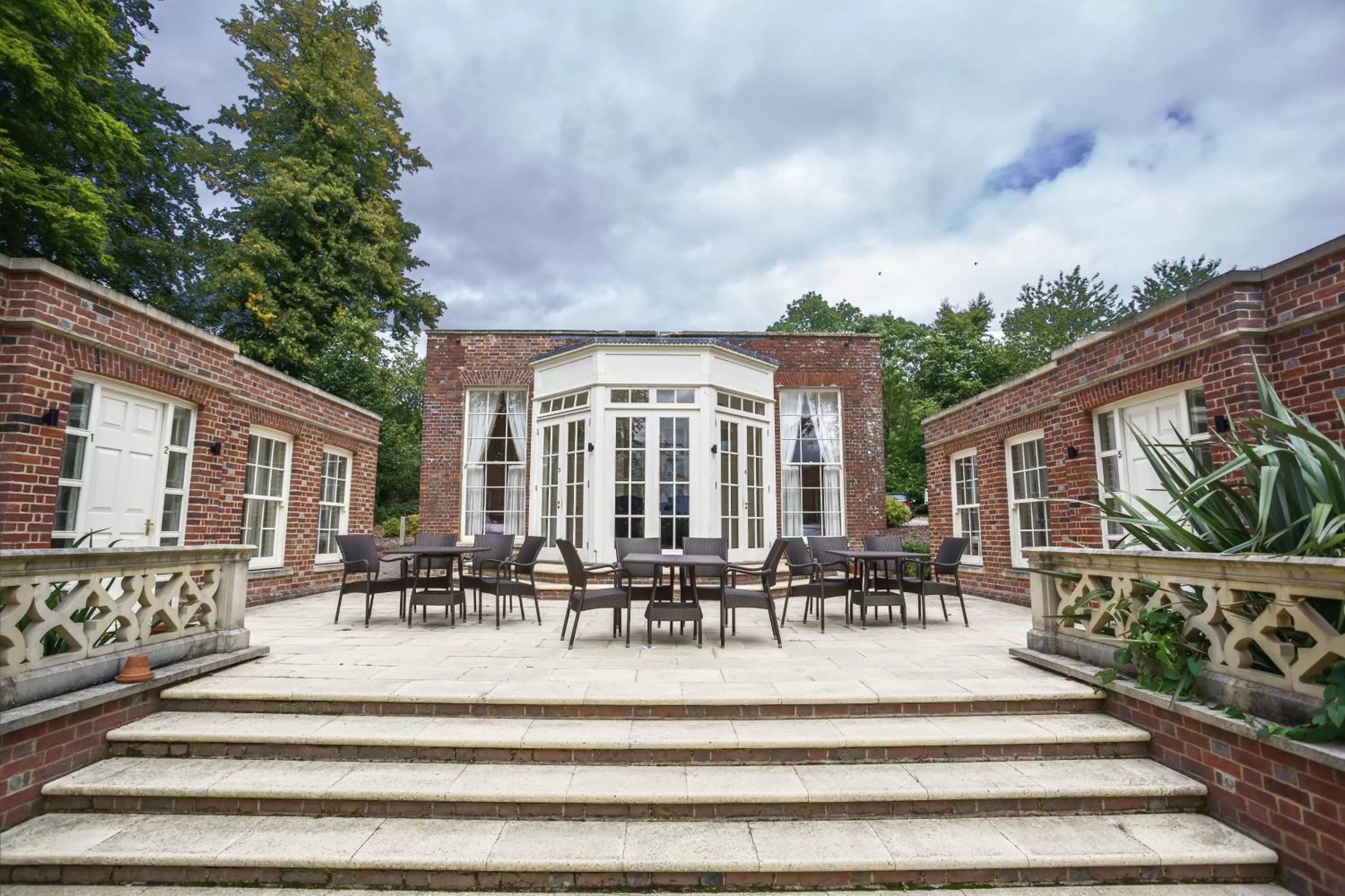 Patio in Donnington Grove Hotel & Golf Club
