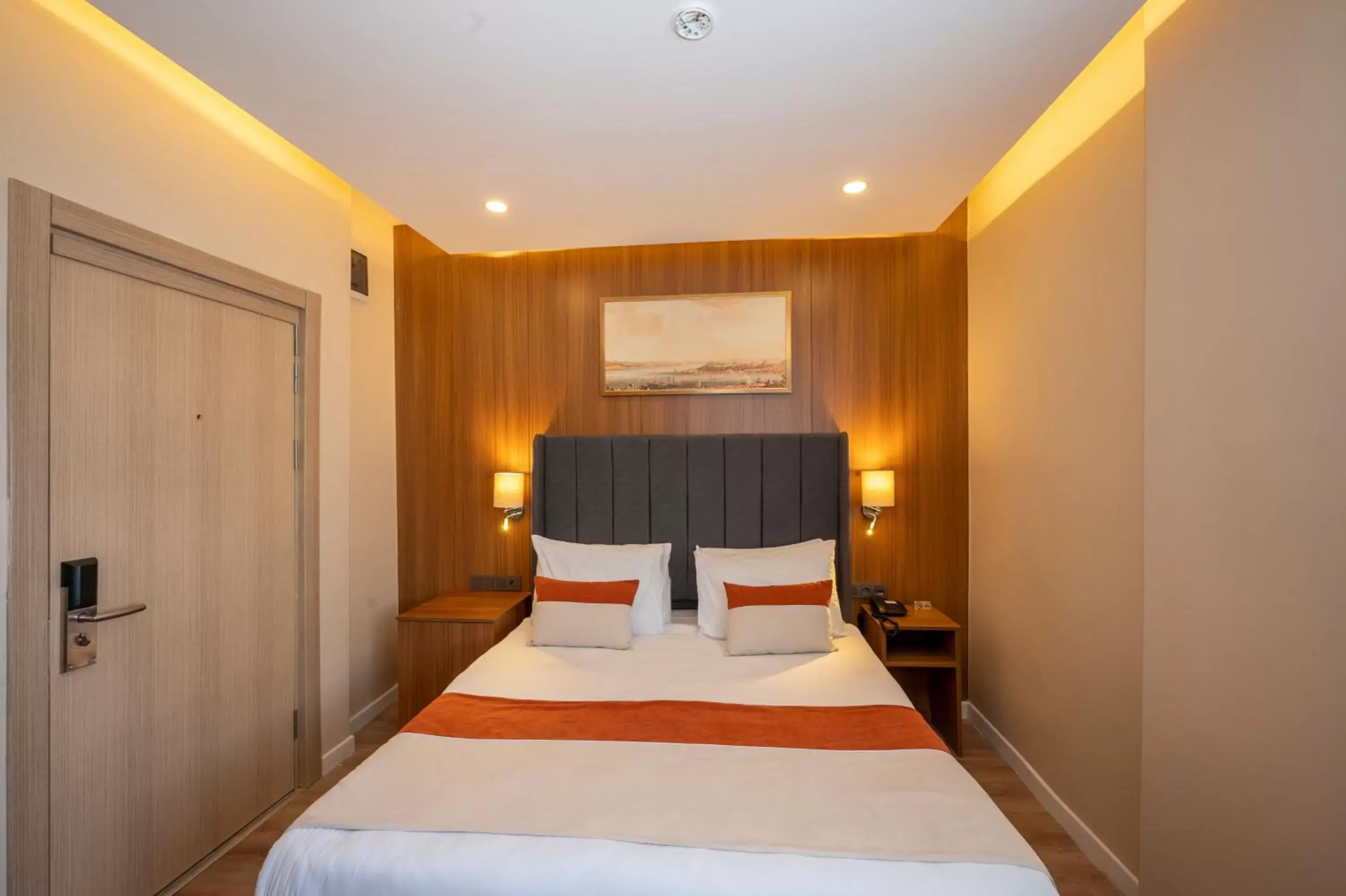 Bedroom, Bed in Harmony Hotel Istanbul & SPA
