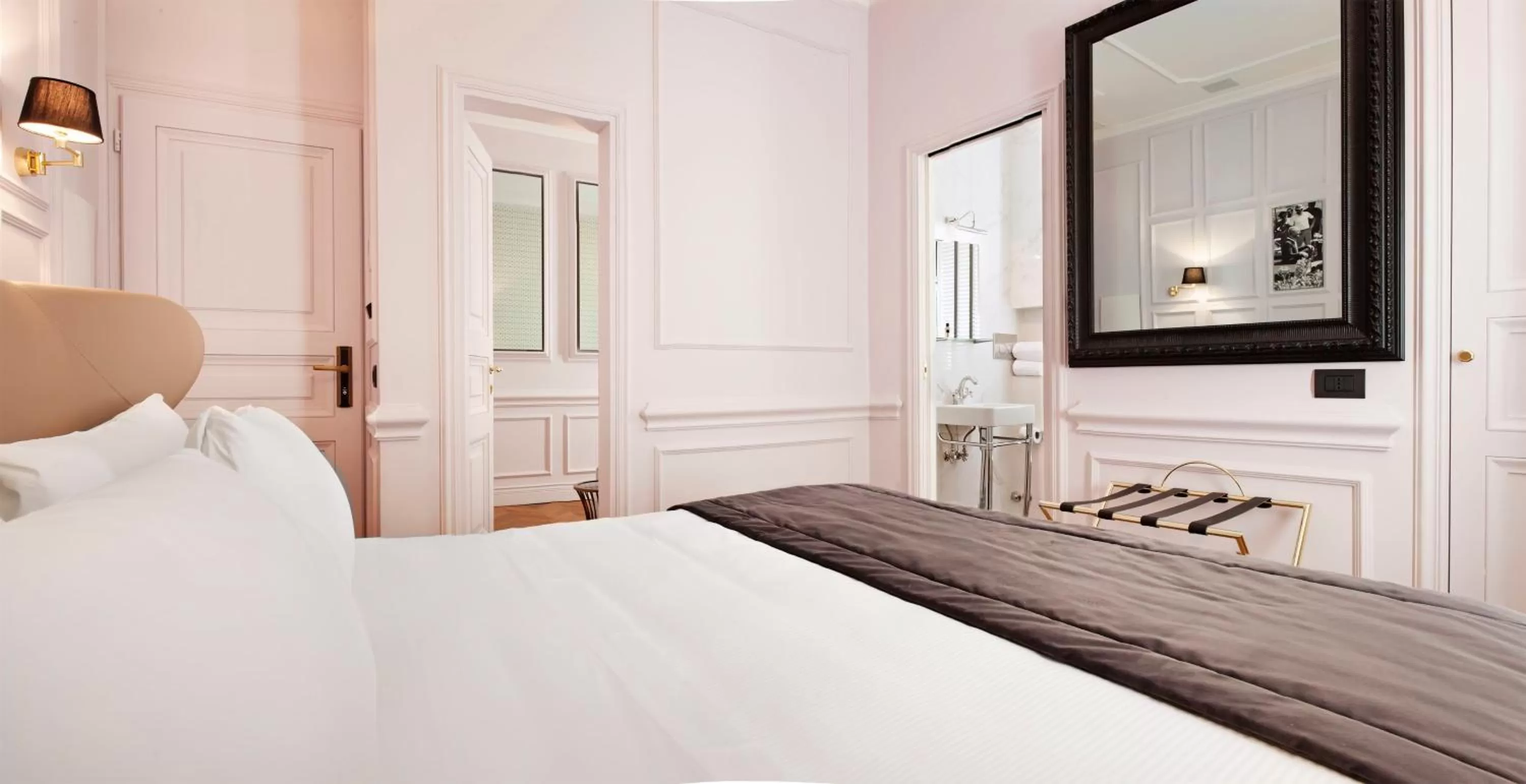 Bed in Hotel The Corner Roma