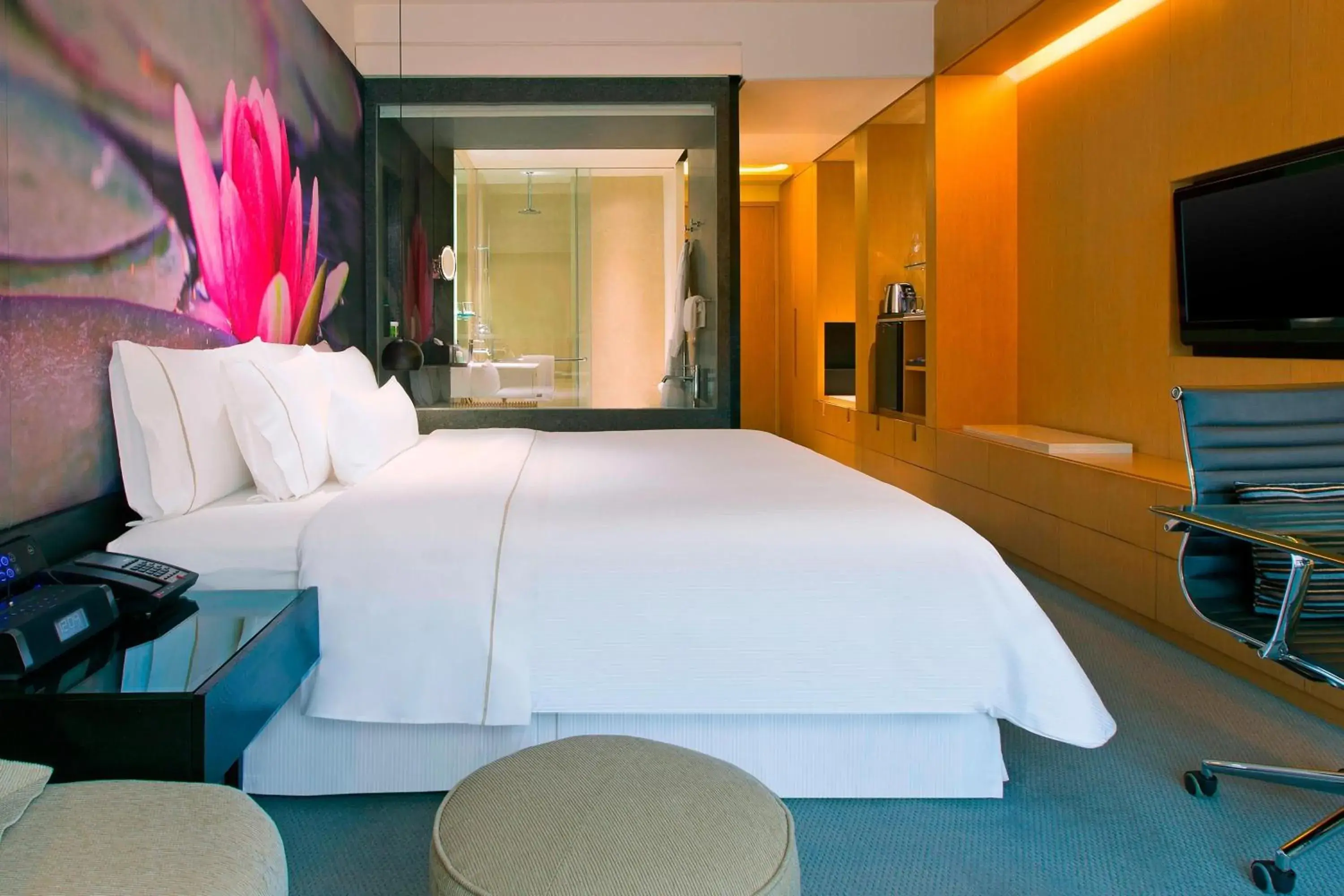 Photo of the whole room, Bed in The Westin Hyderabad Mindspace