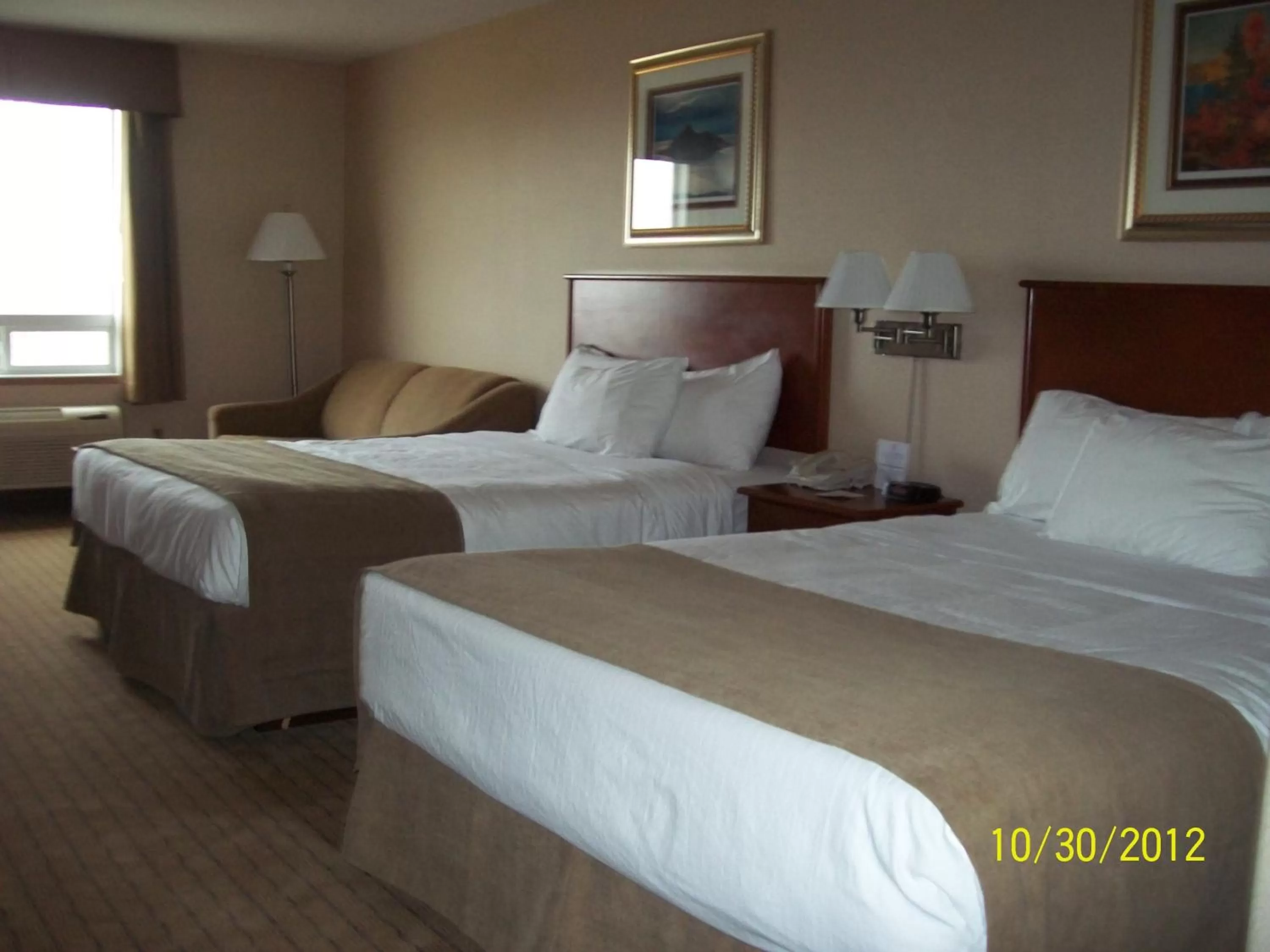 Bed in Days Inn by Wyndham Moose Jaw