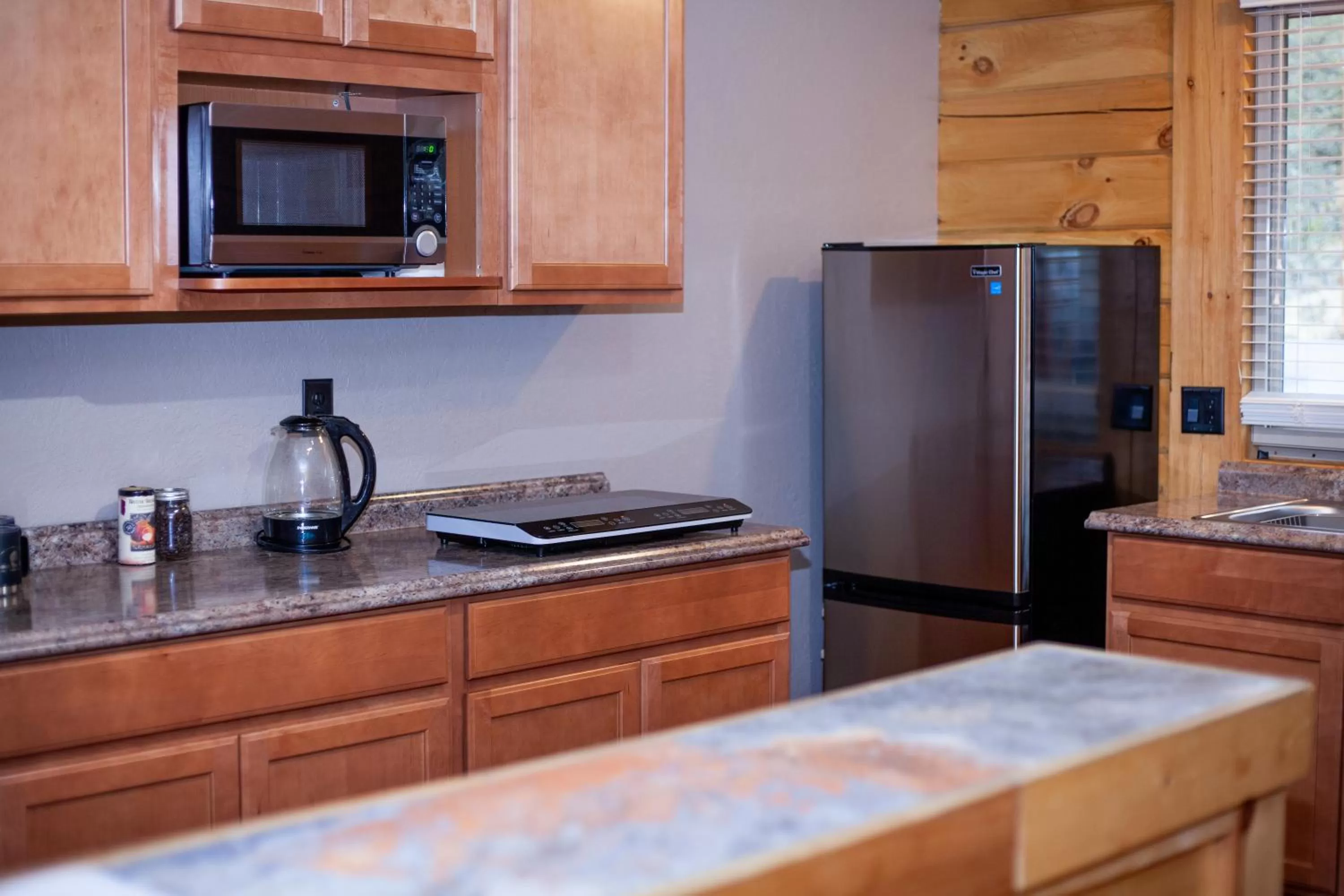 kitchen in Crooked River Ranch Cabins