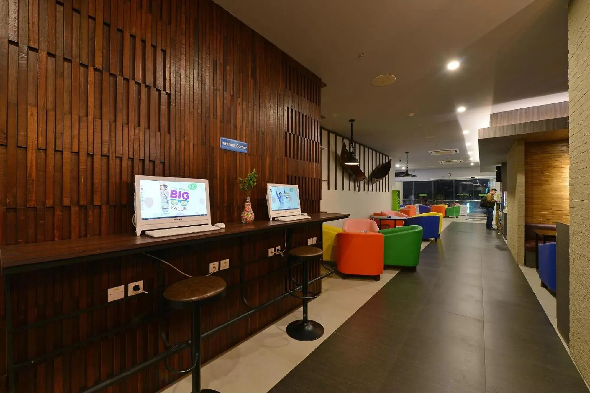 Lounge or bar in POP! Hotel Banjarmasin