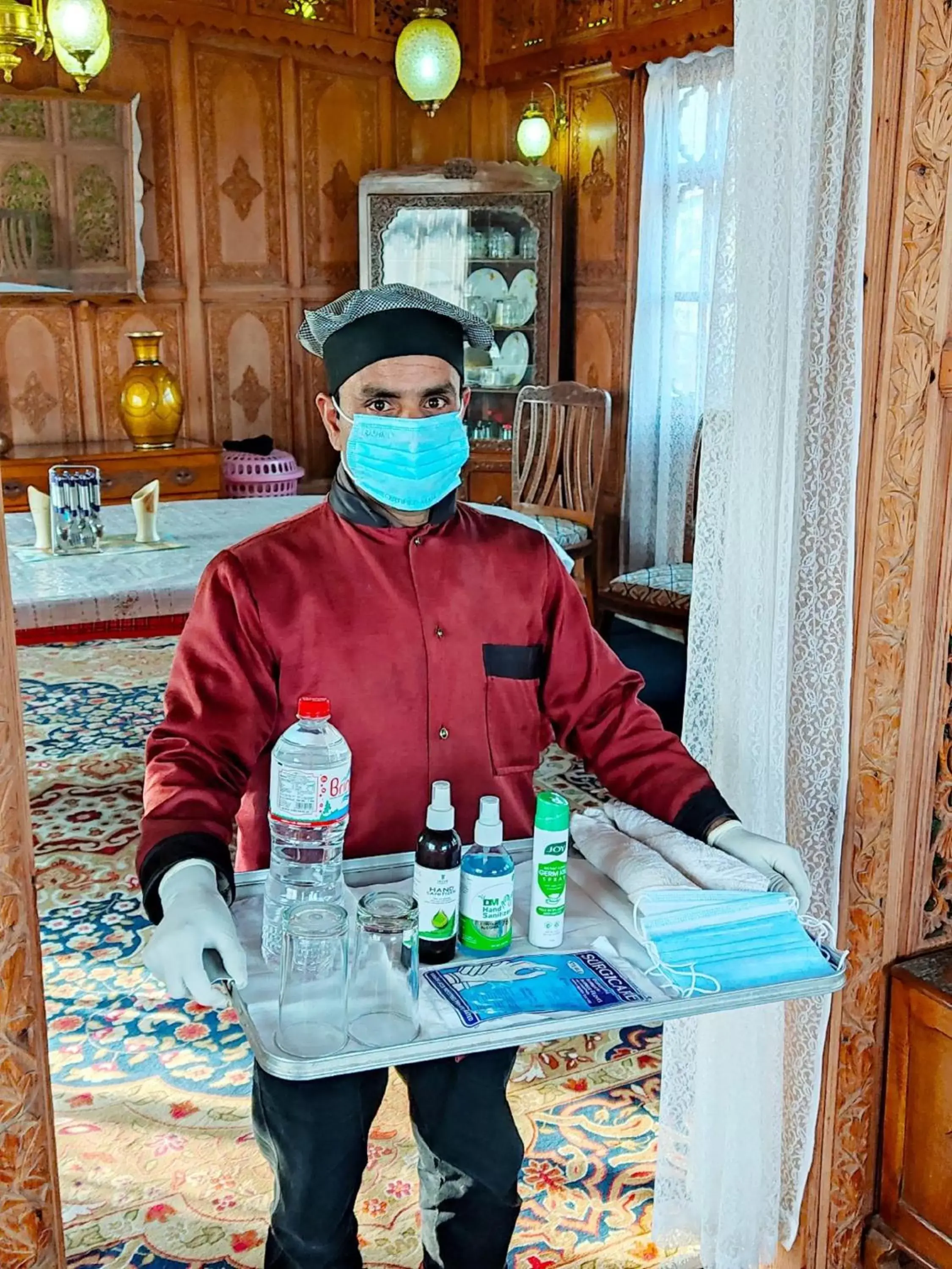 Property building in Wangnoo Heritage Houseboats Property building in Wangnoo Heritage Houseboats