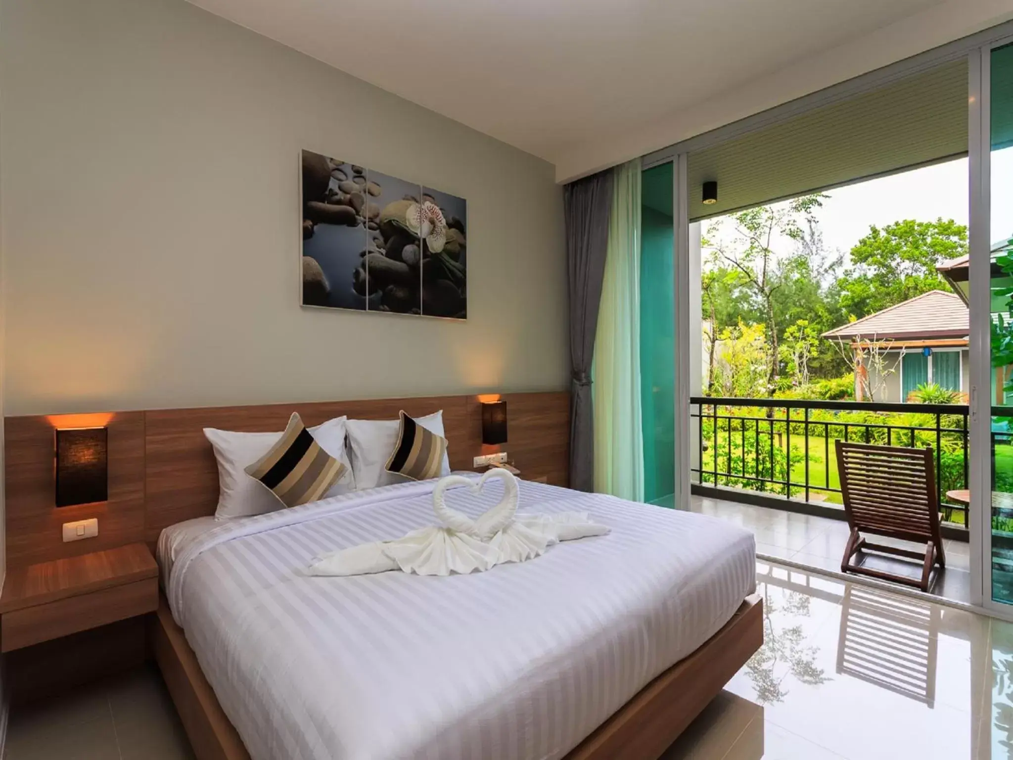 Day, Bed in Khaolak Forest Resort Day, Bed in Khaolak Forest Resort