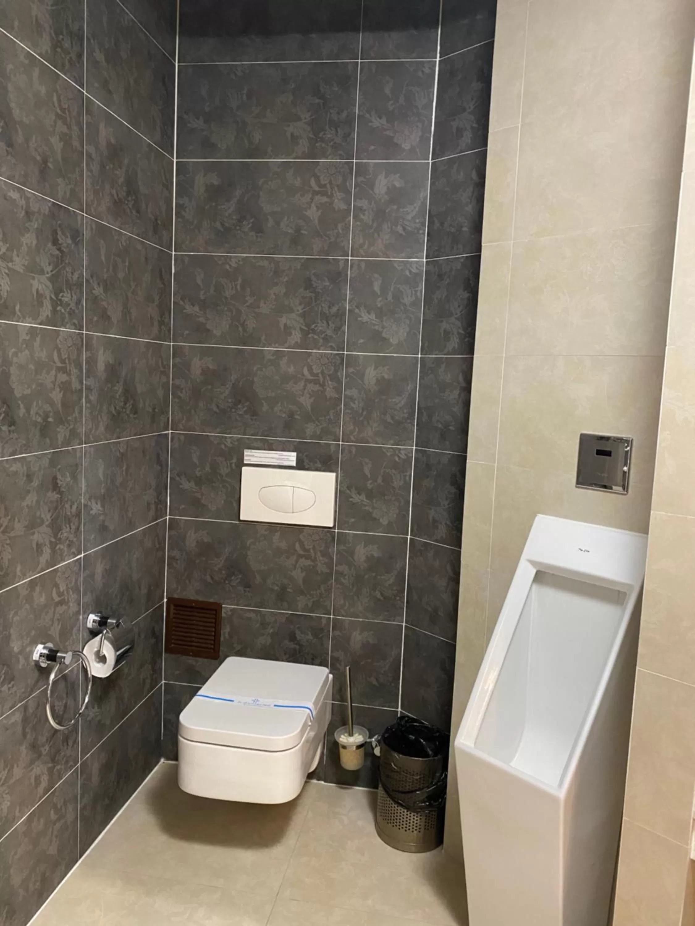 Toilet in Hotel Feride