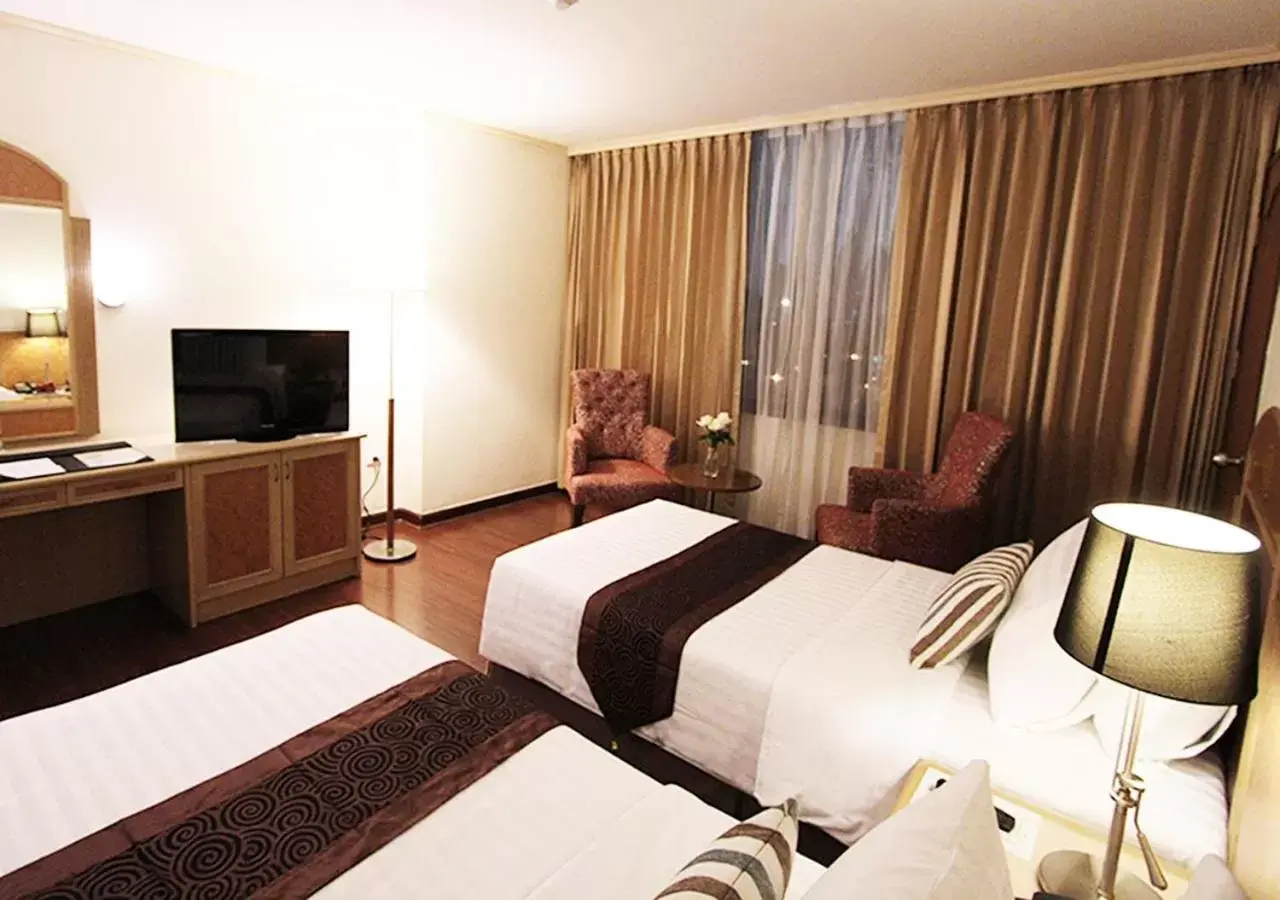 Bed in Grand Tower Inn Rama 6 - SHA Extra Plus