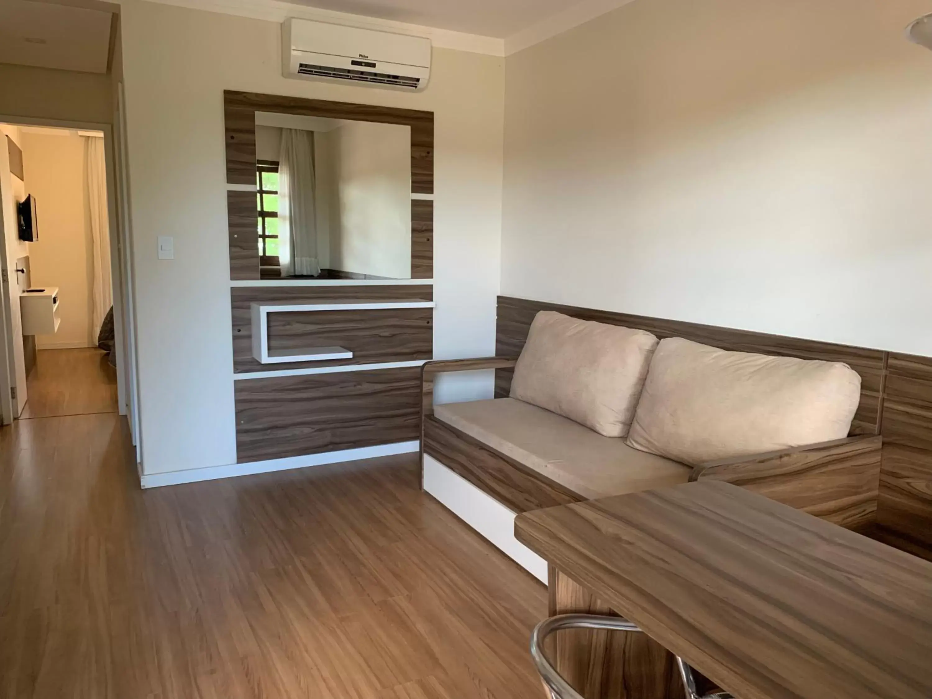 Bed, Seating Area in Hotel São Sebastião da Praia