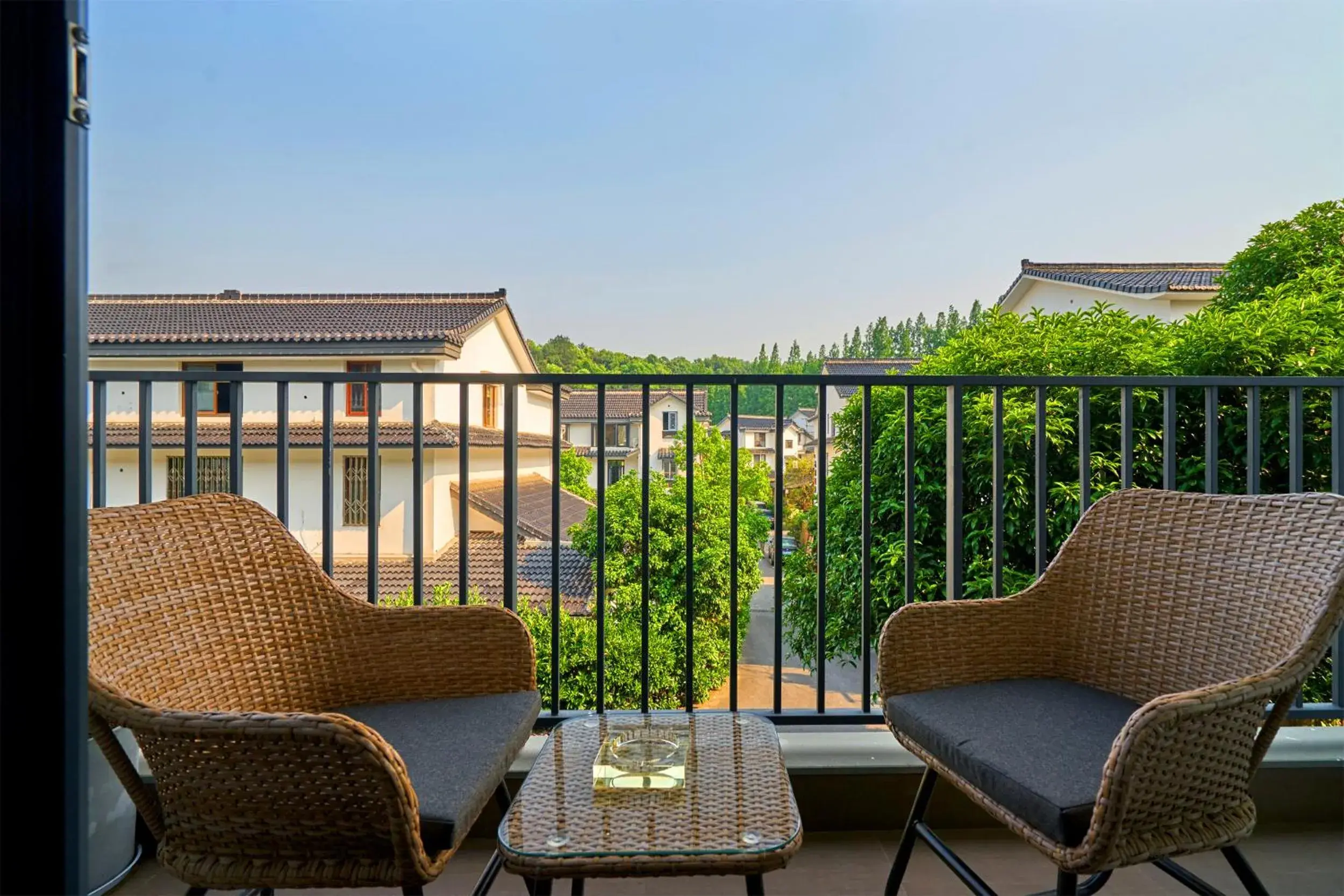 City view, Balcony/Terrace in Hangzhou Yueshang Yunshe Boutique Hostel